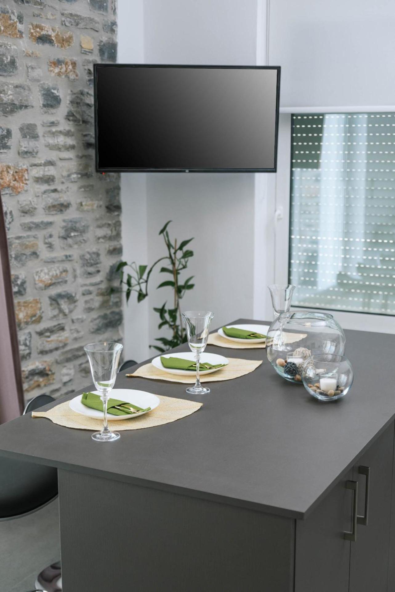 ANASTASIA'S Luxury Homes