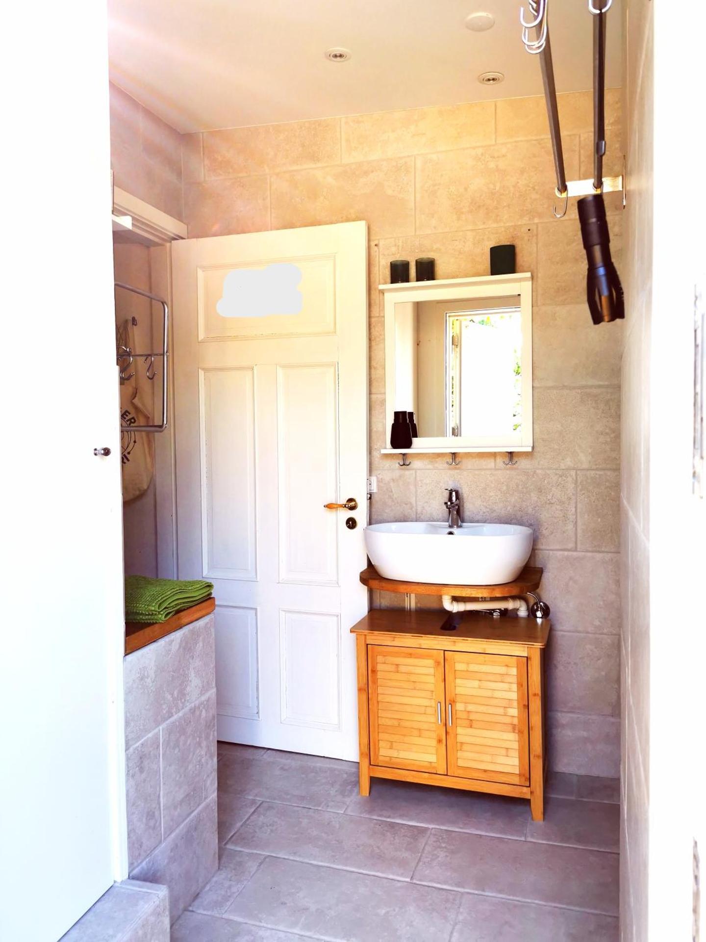 The FIG Studio - "Den Gule Svane" Guest House - near Rønne & Beach