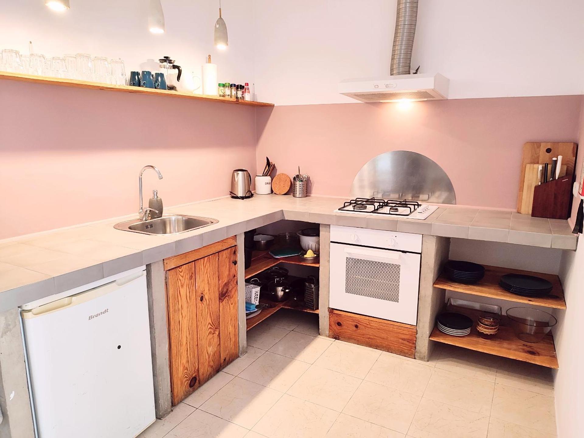 Kitchen or kitchenette