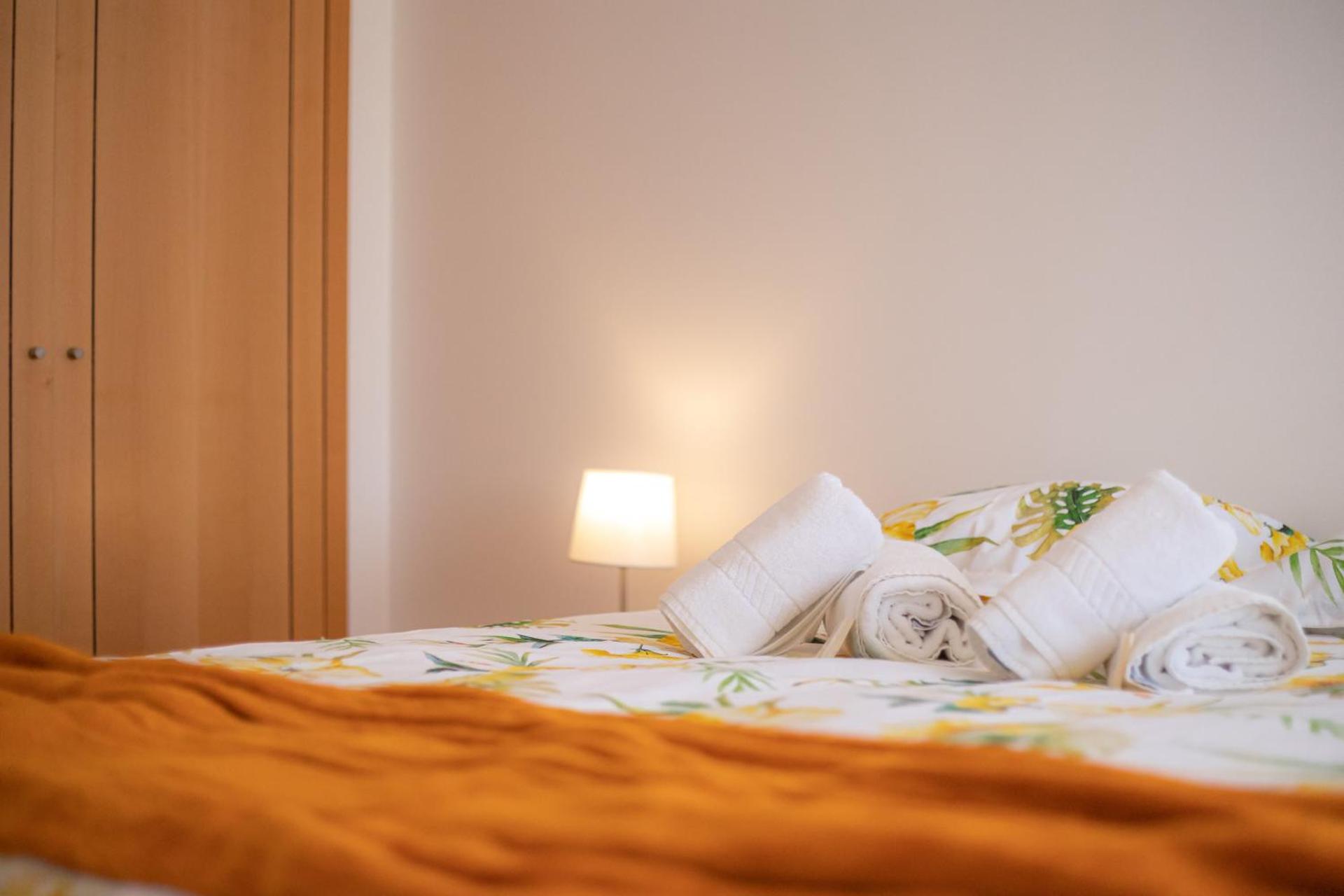 Foz Village Beach by Rent4All