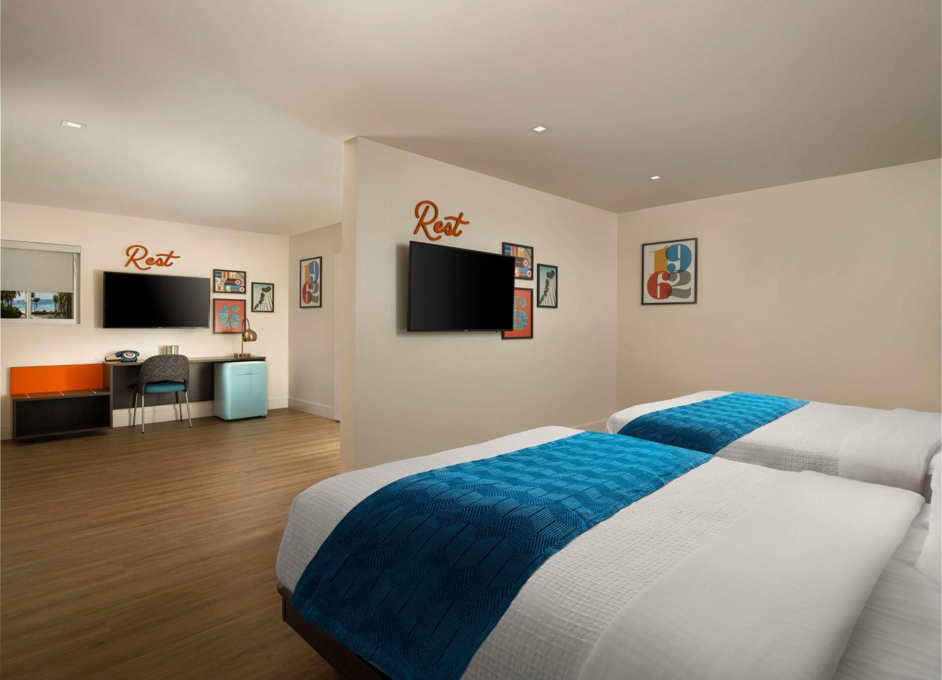 Photo of the whole room