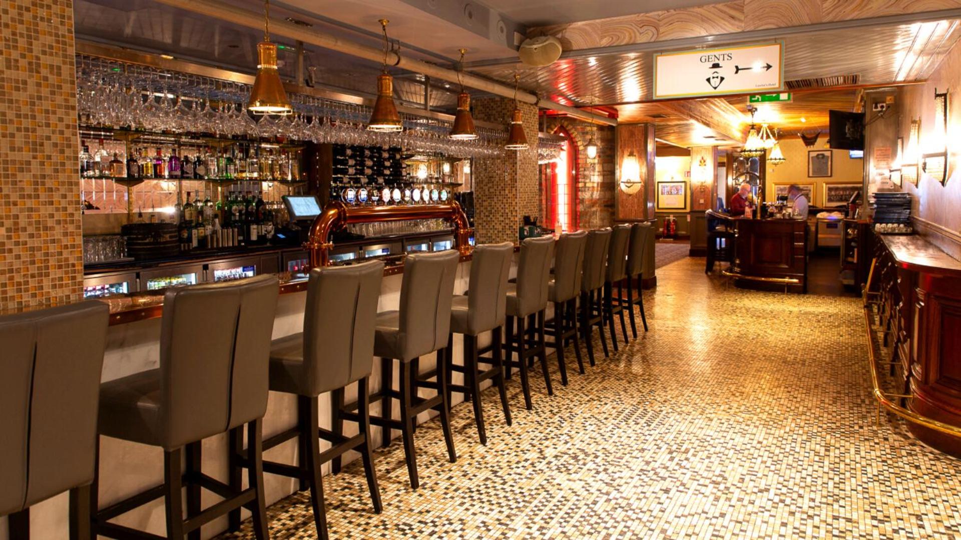 Lounge or bar
