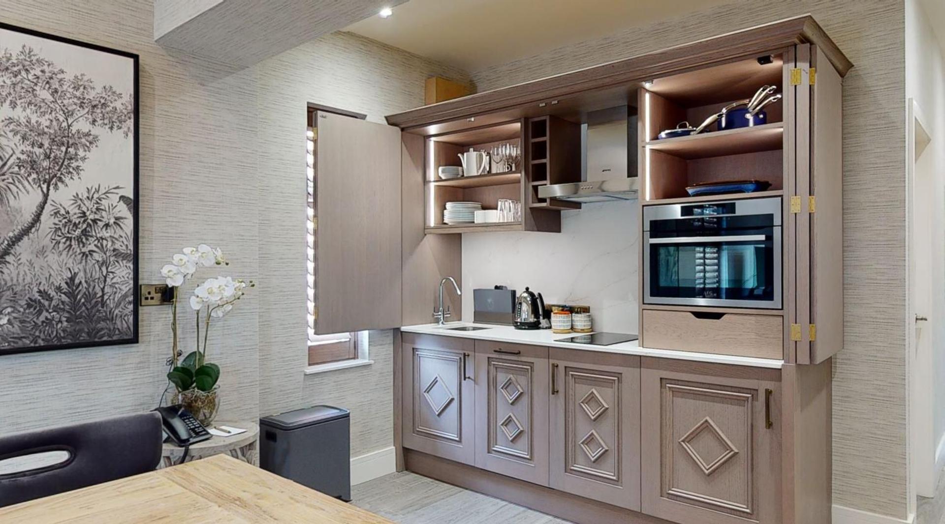 Kitchen or kitchenette