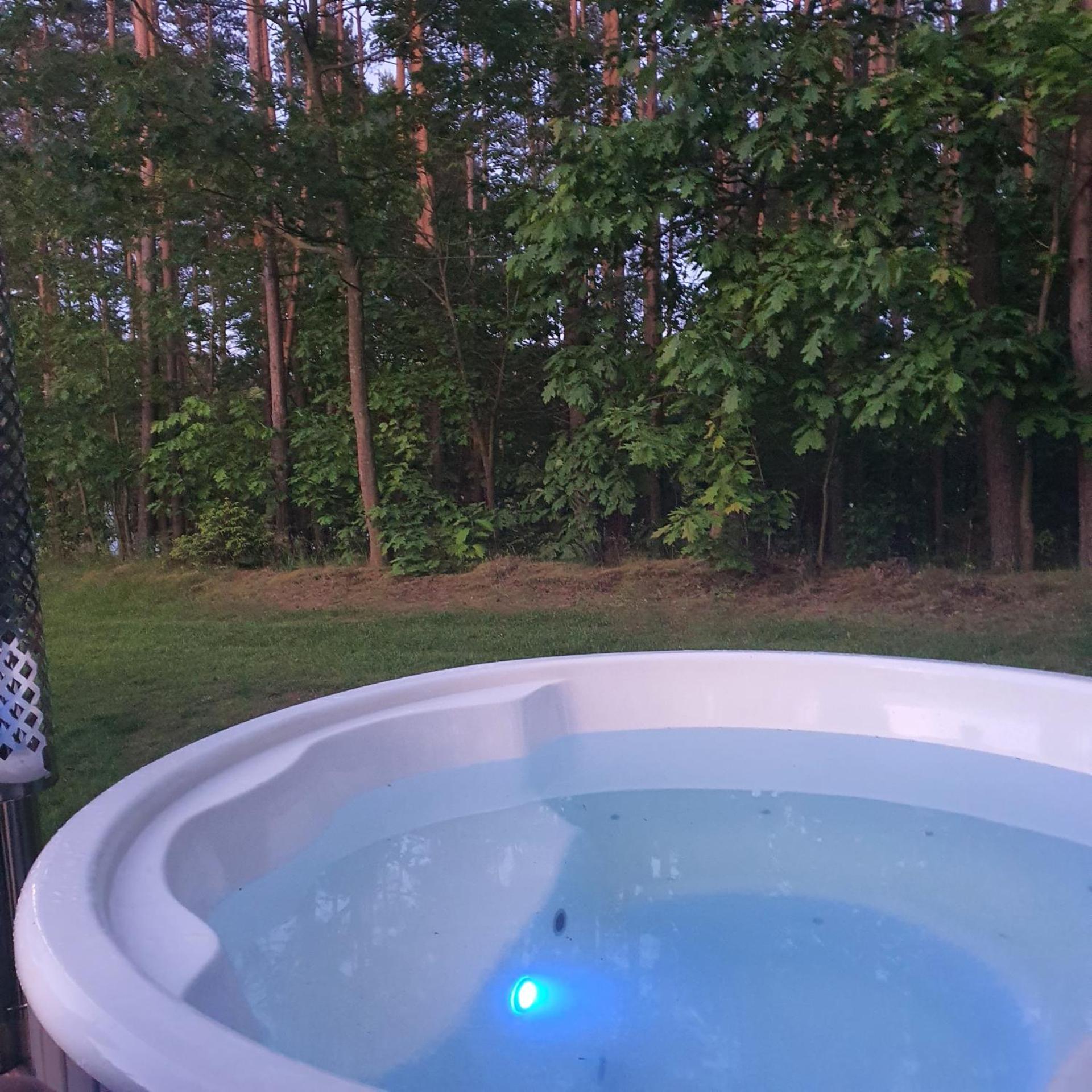 Agro Breza dom z kominkiem 80 metrów od jeziora - sauna, balia ogrodowa