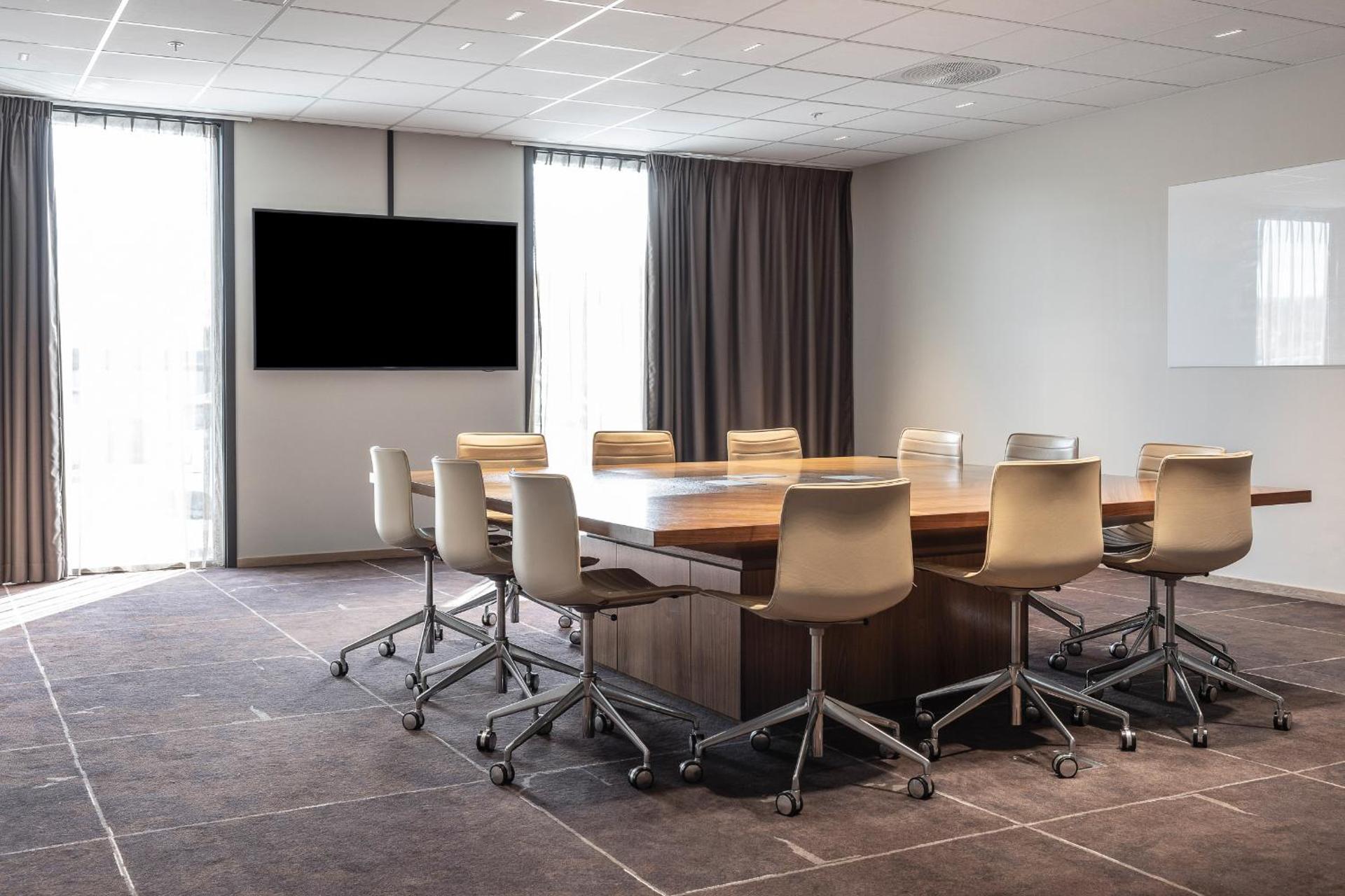 Meeting/conference room