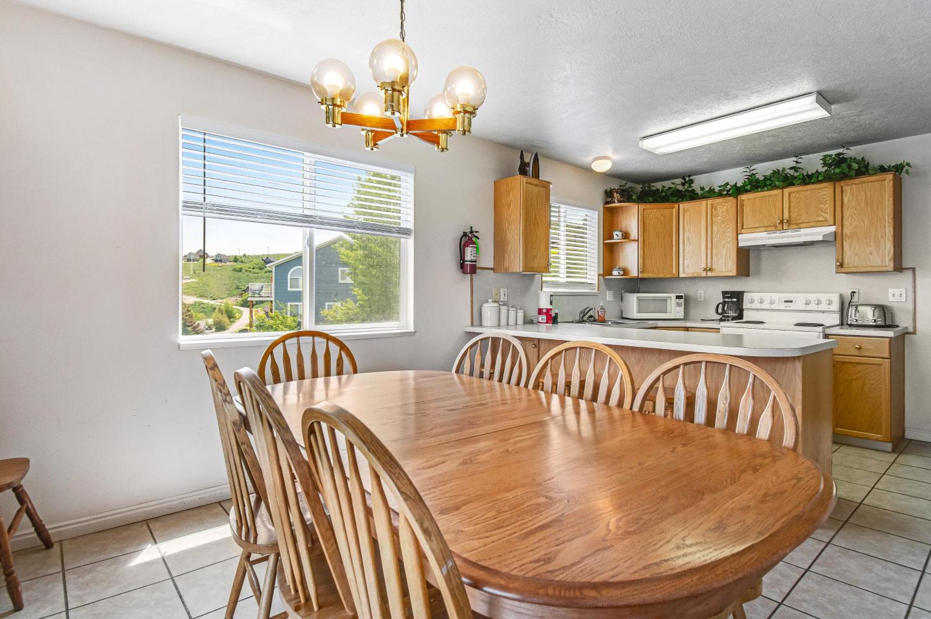 Lakeview Condo 941-1