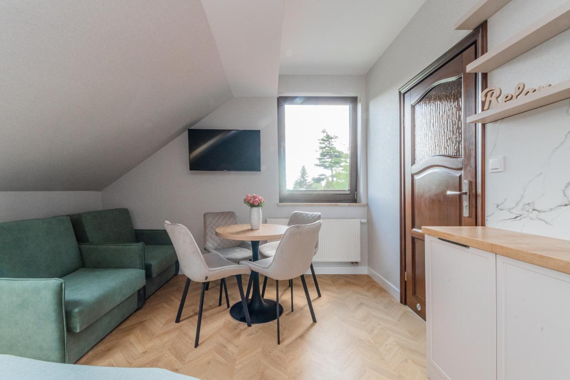 Apartamenty Gajówka- rowery, plac zabaw, sauna, jacuzzi