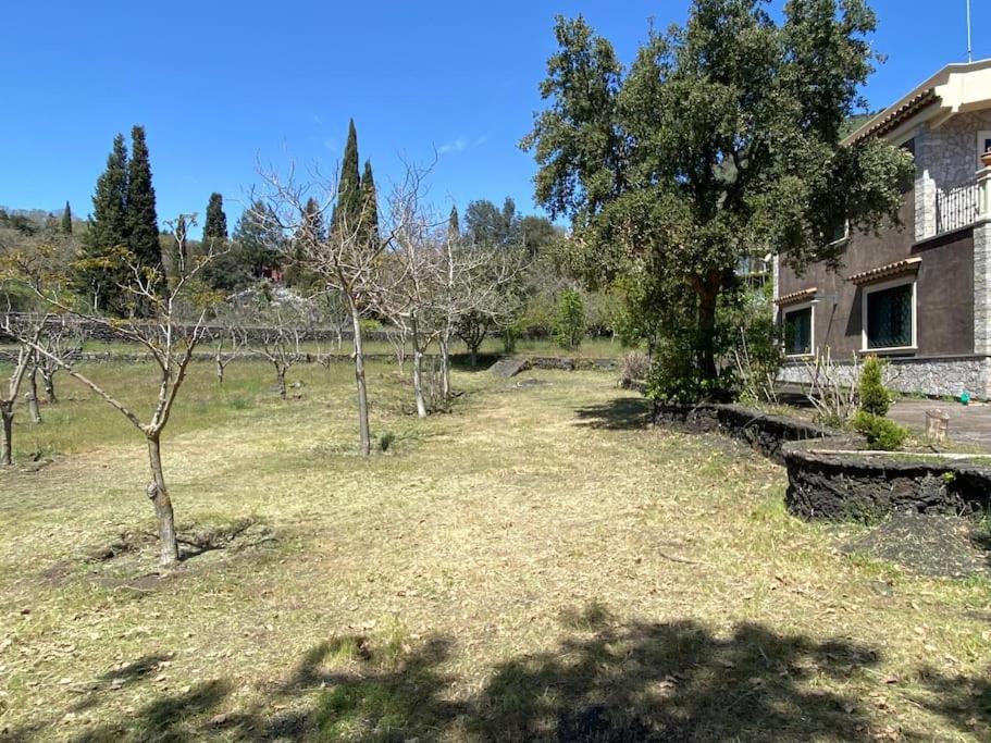 Villa Caterina, alle pendici del Vulcano Etna