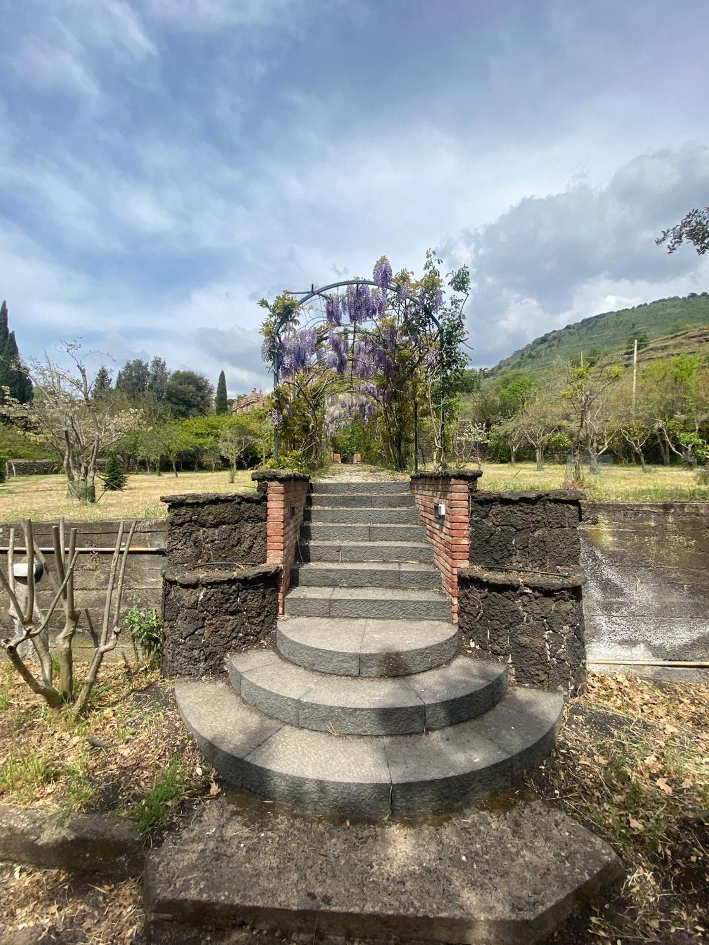 Villa Caterina, alle pendici del Vulcano Etna