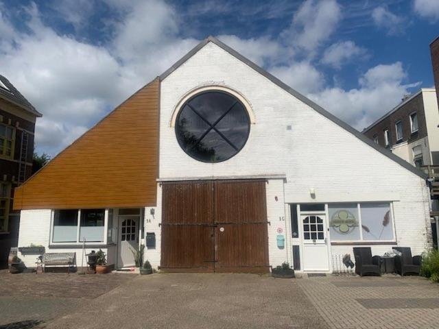 Logement Meijnerswijk, Free Parking, Electric Parking, Kitchen,Living room, Free Coffee machine Geen jongeren onder 25 jr