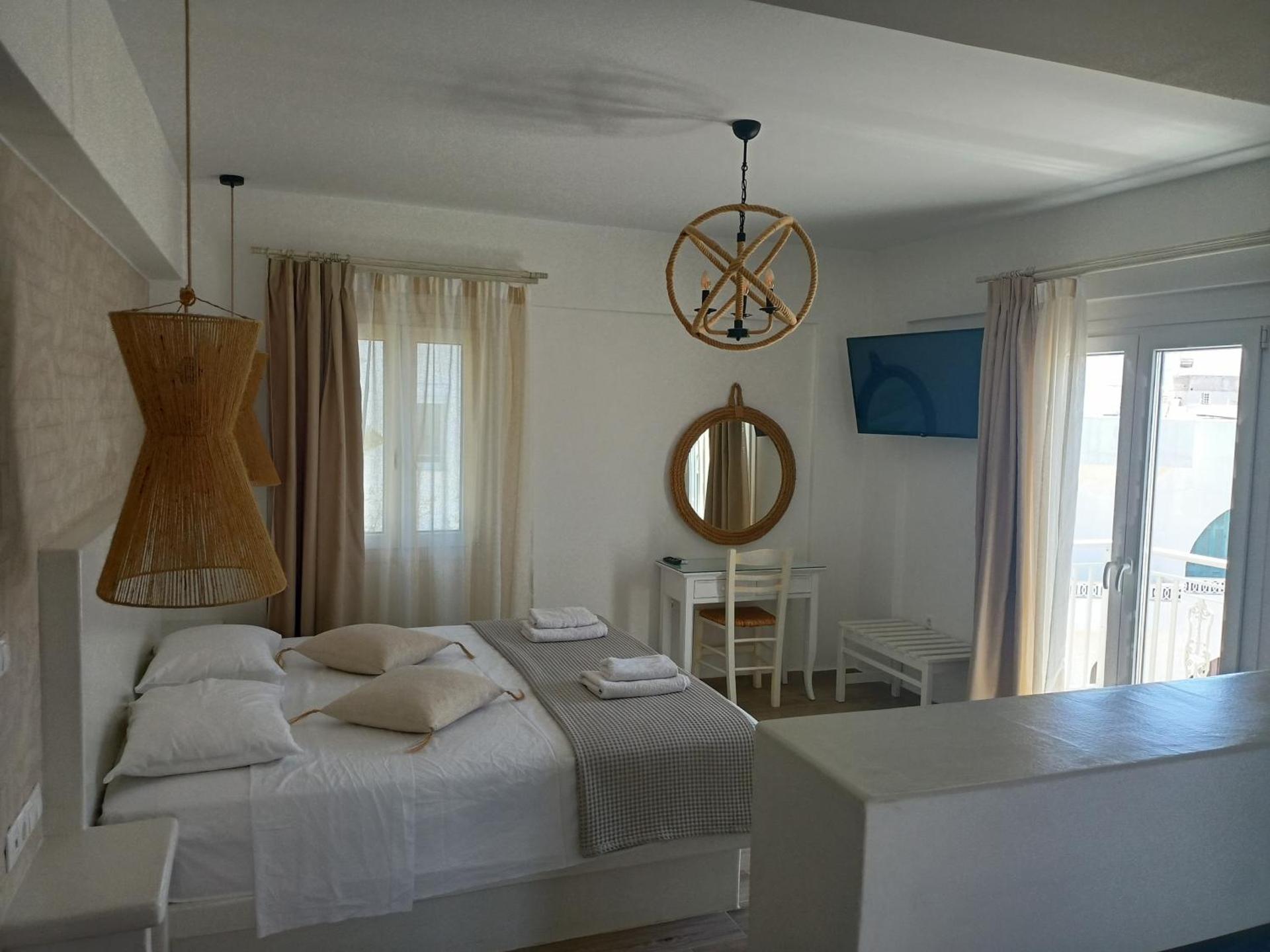 Naxos Illusion Nikos Verikokos