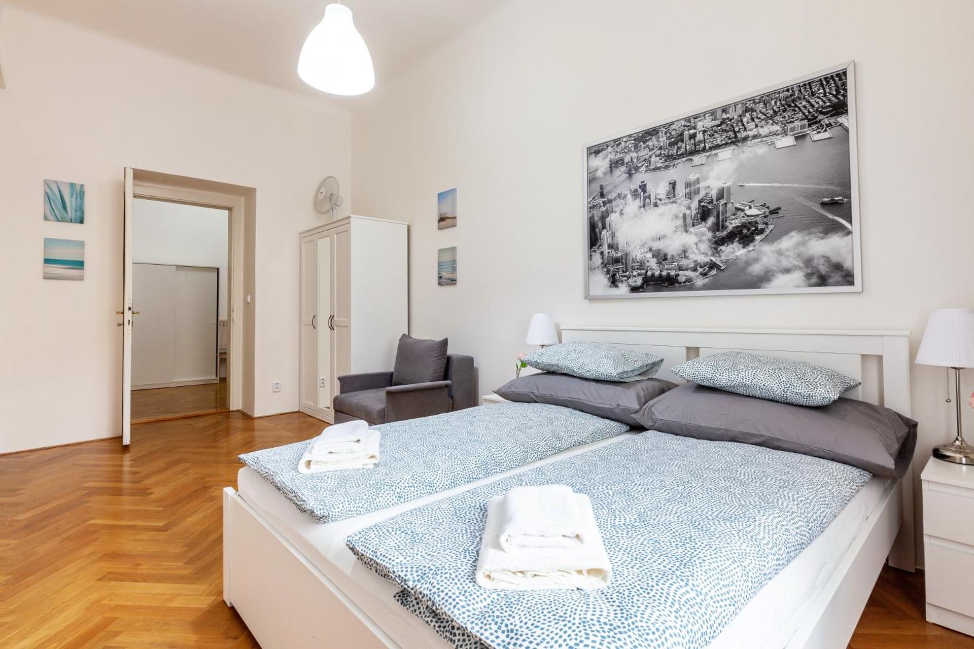 City Castle Aparthotel