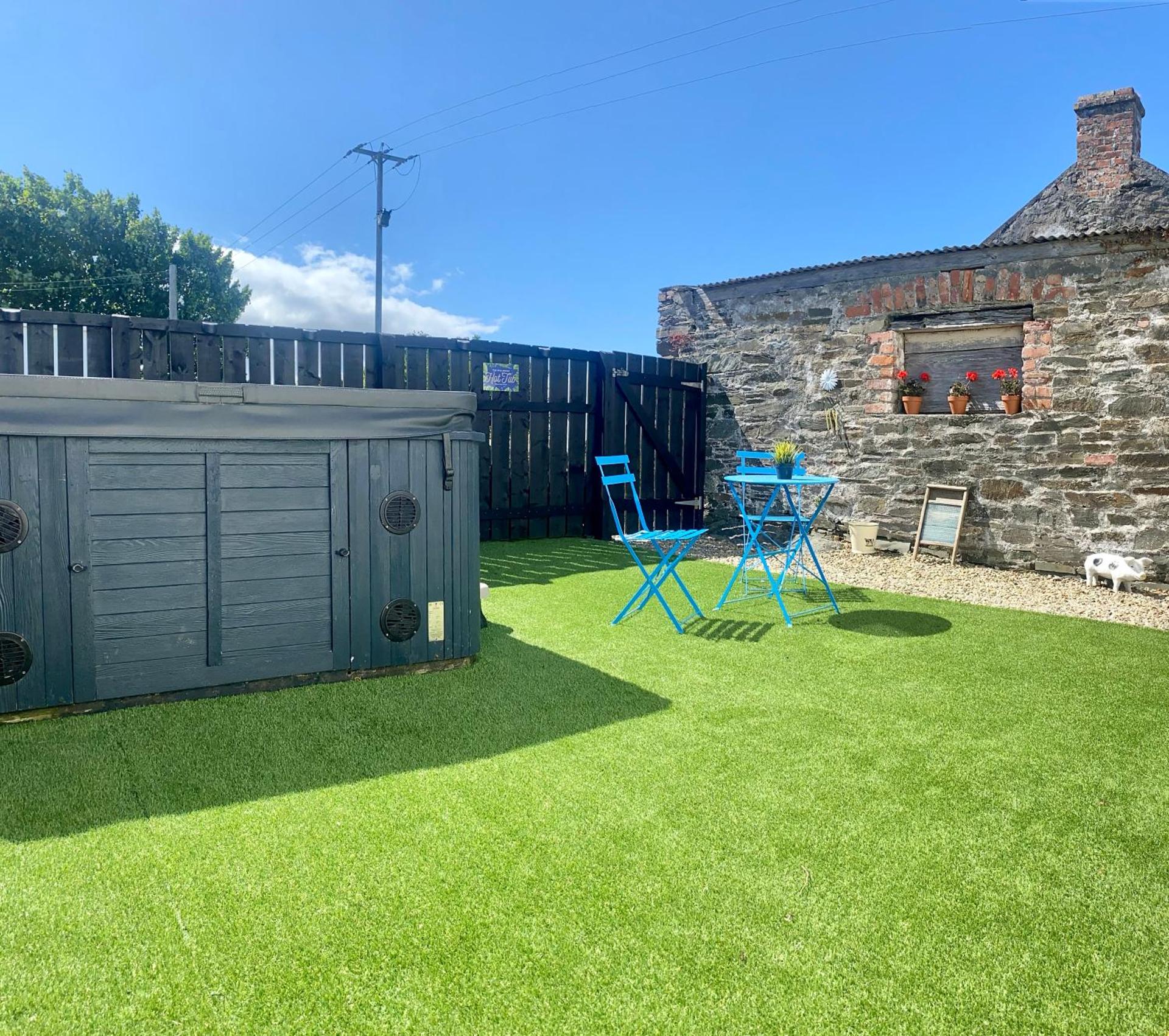 Wee Hoose-Private-Hottub -Romantic Break-Portaferry