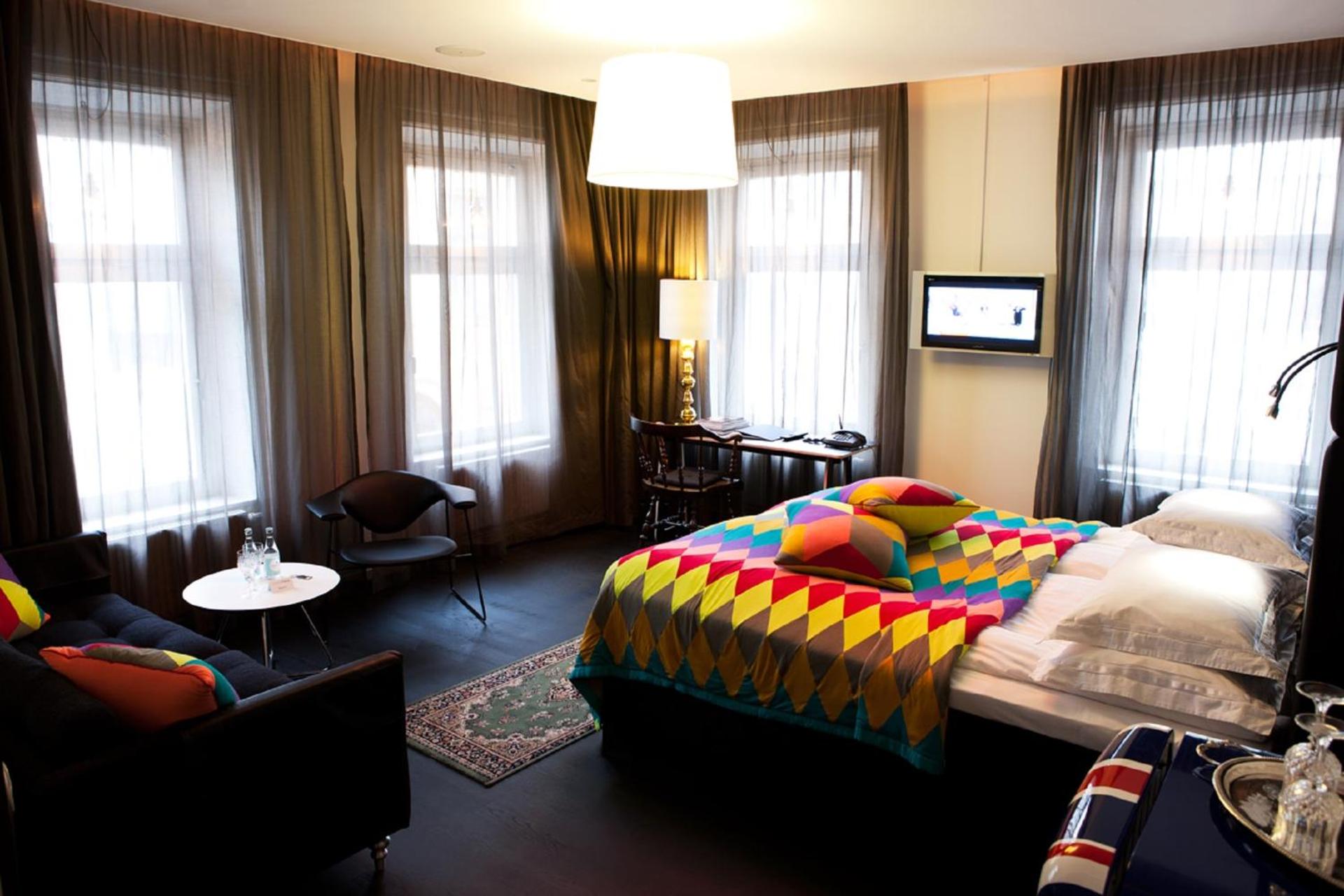 Photo of the whole room