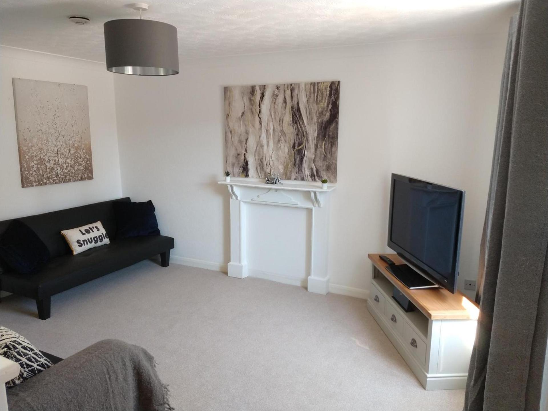 Stamford Redcot Gardens Stylish 2 bed Family town house with parking
