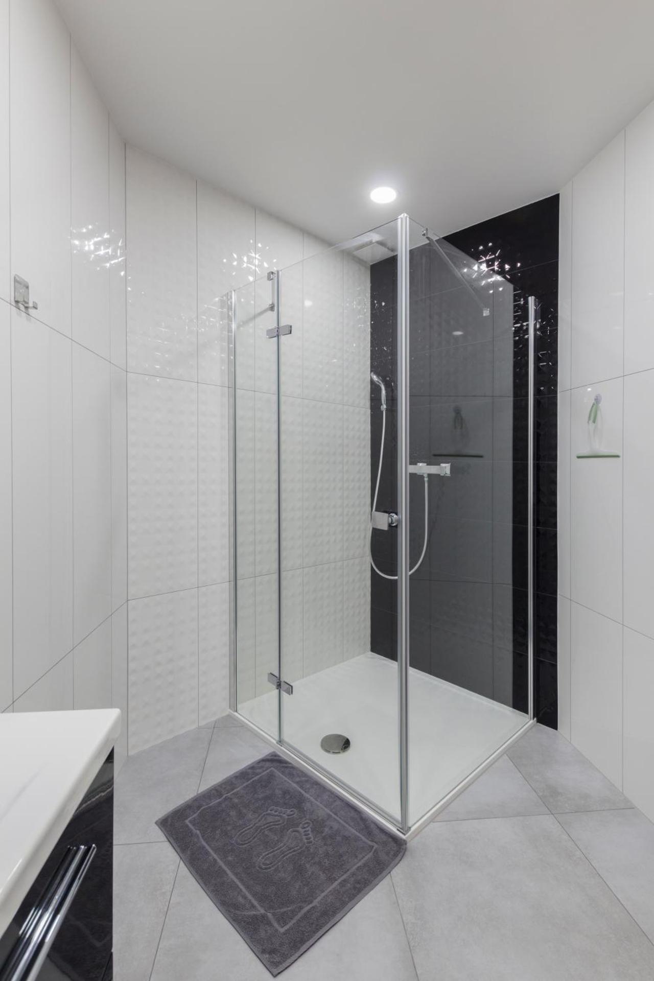 Apartament przy jeziorze nr 2