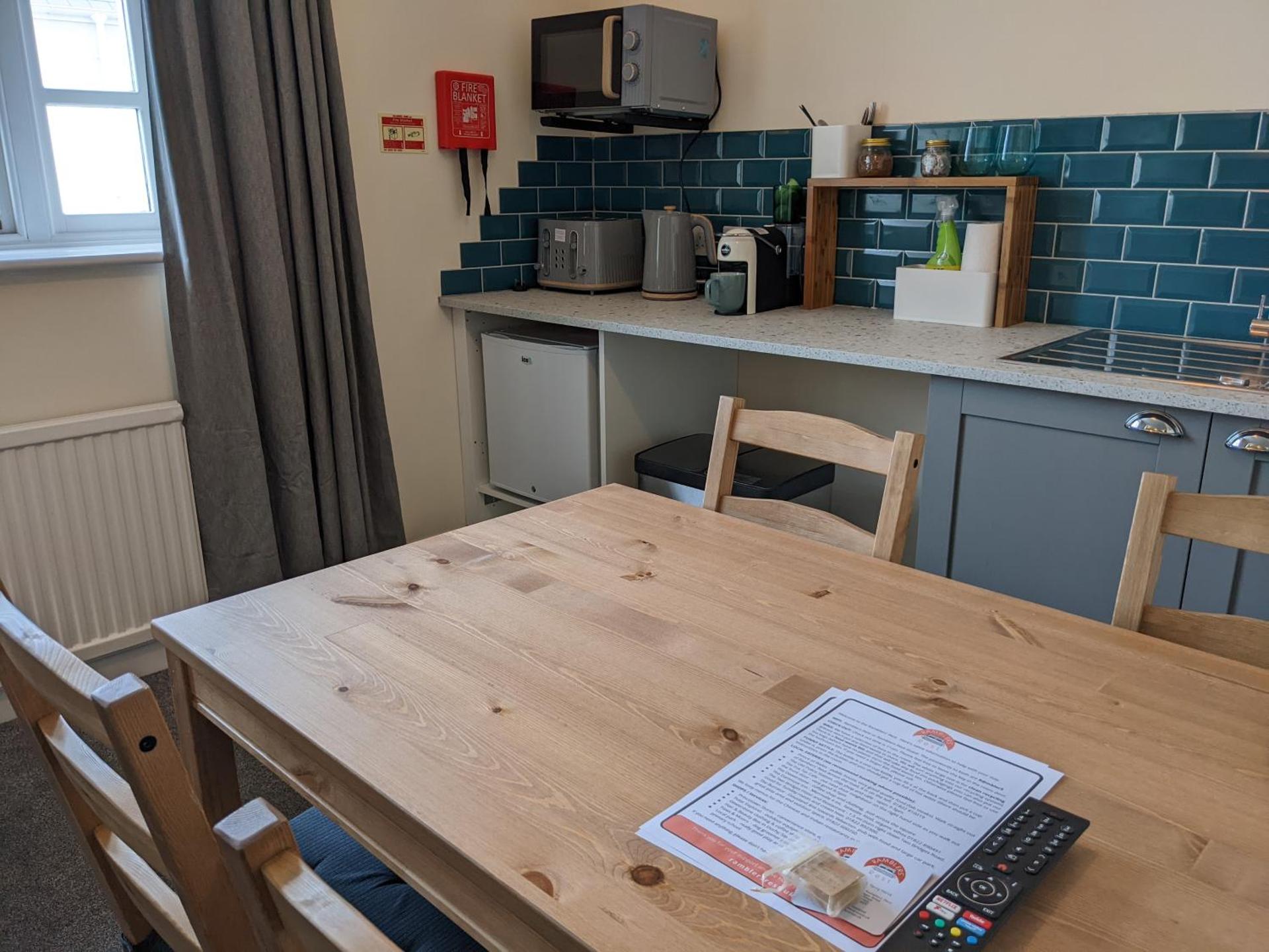 Kitchen or kitchenette