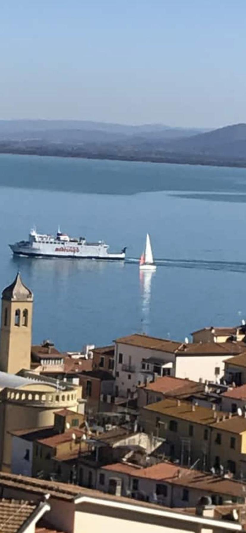 BILOCALE VISTA MARE CON POSTO AUTO