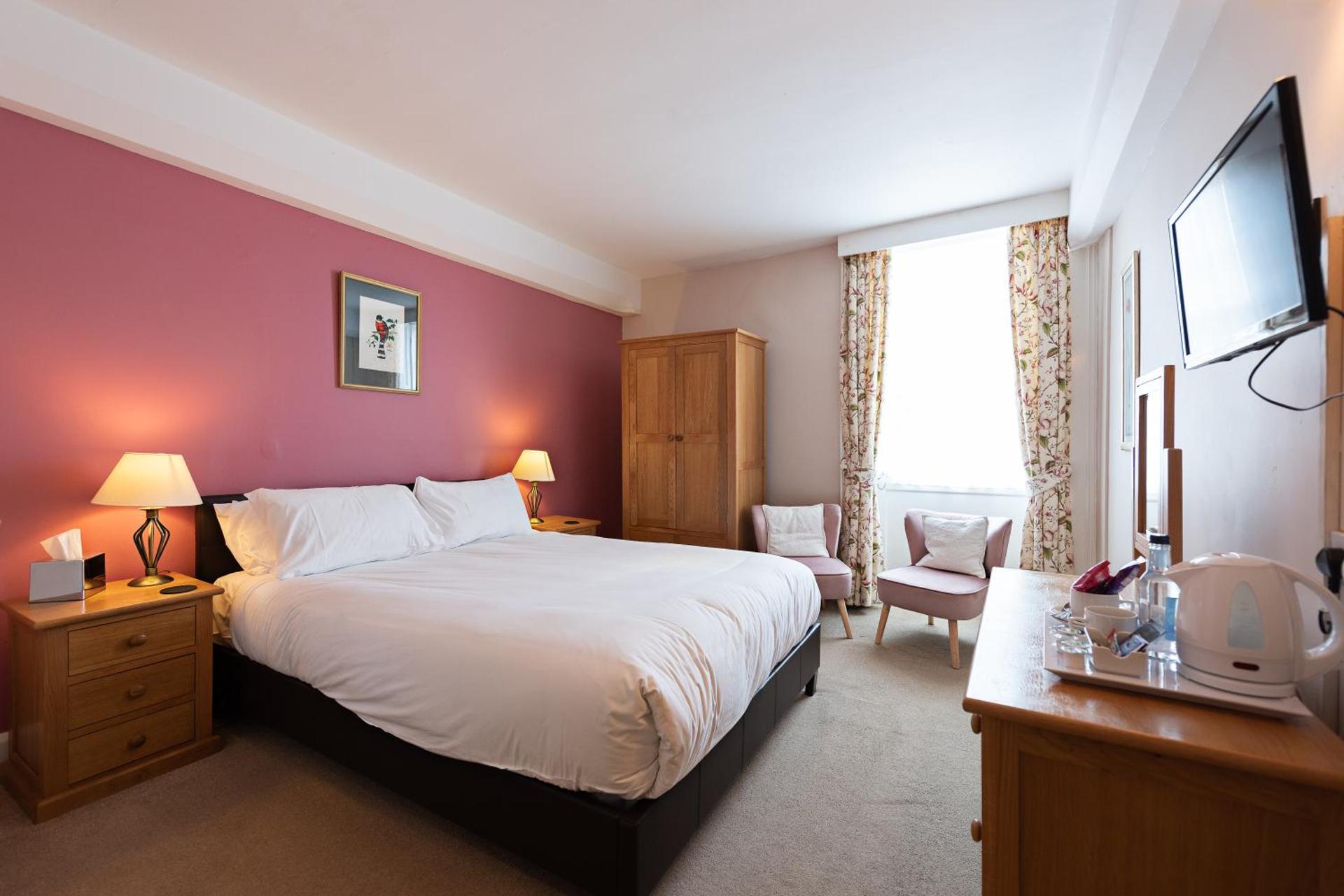 Corinium Hotel & Restaurant