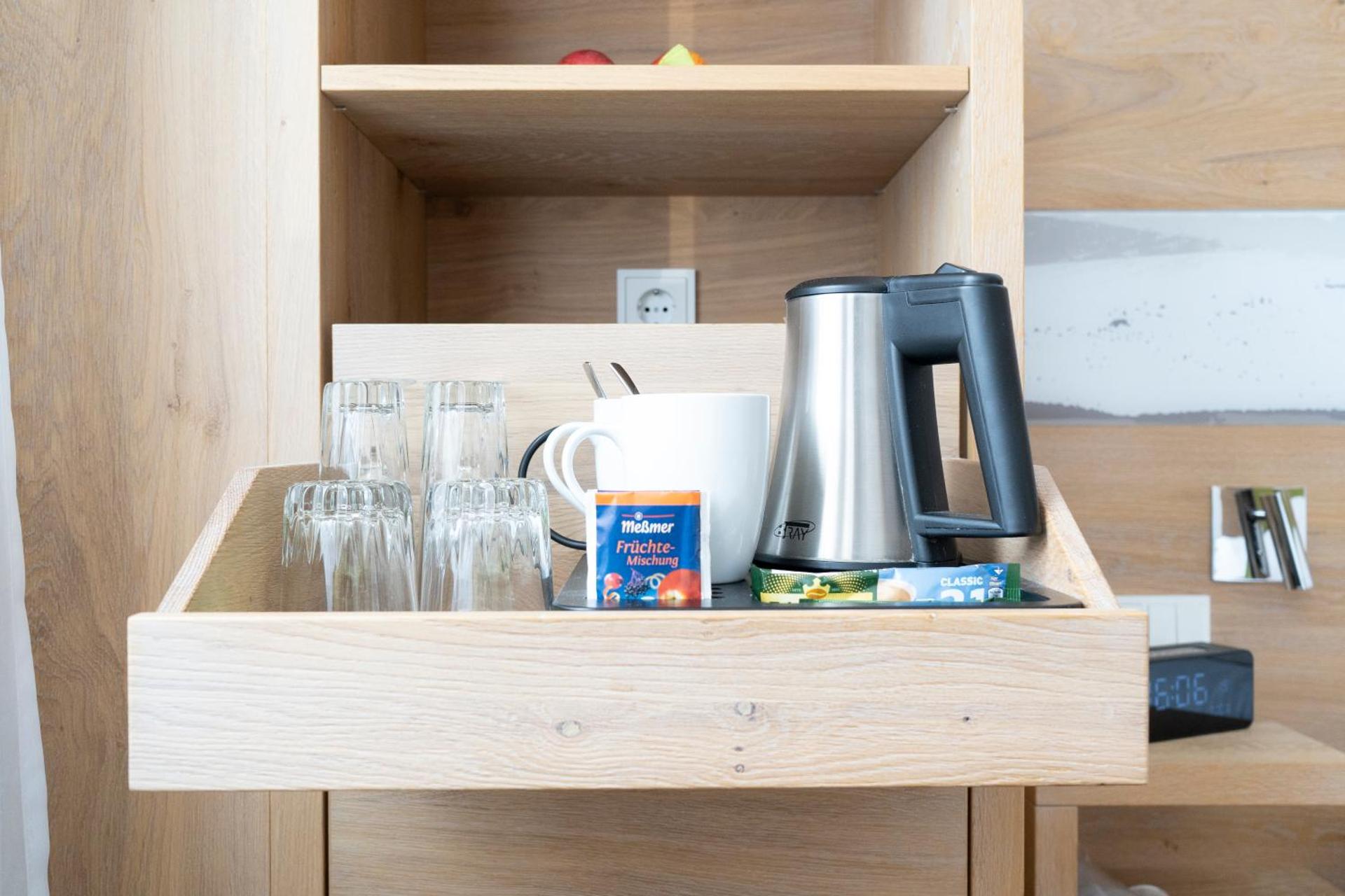 Coffee/tea facilities