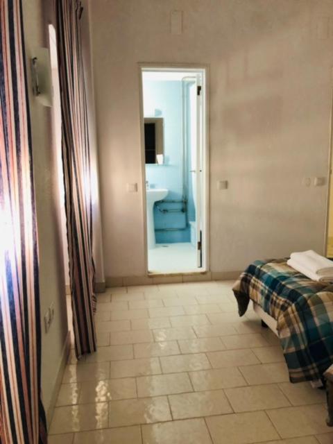 Central Atlantic Beach Guesthouse