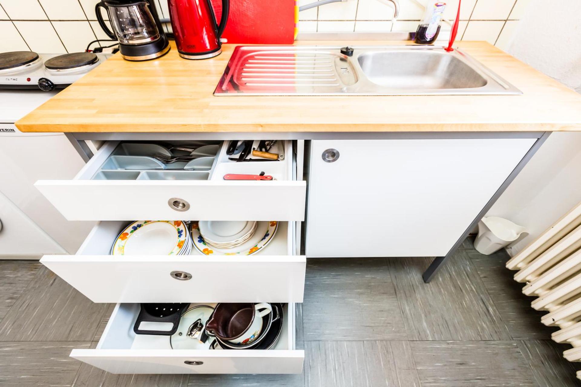 Kitchen or kitchenette