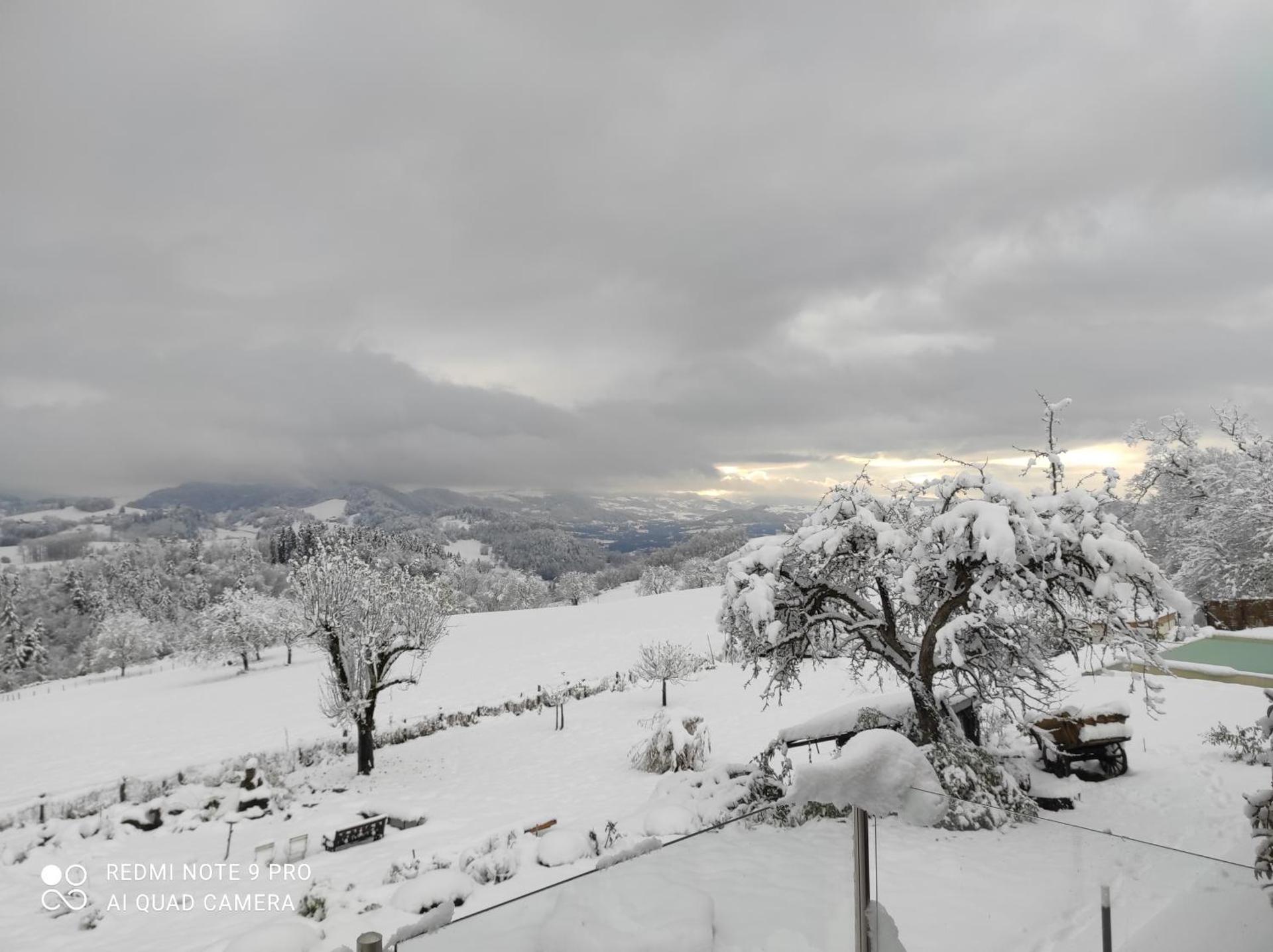 SOUKAVATi TOUSBHITA AKANISHTA KEAJRA