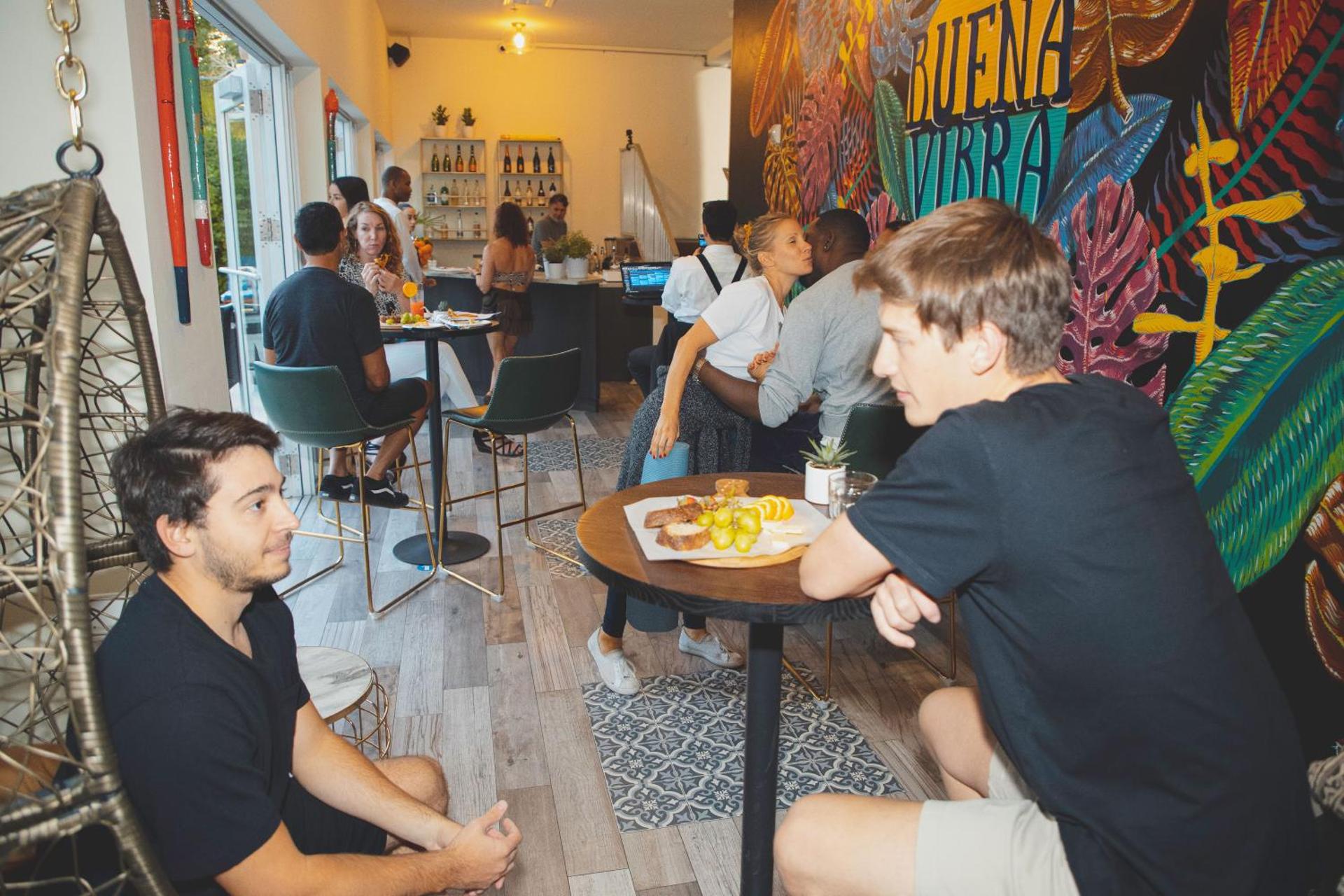 Restaurant/places to eat