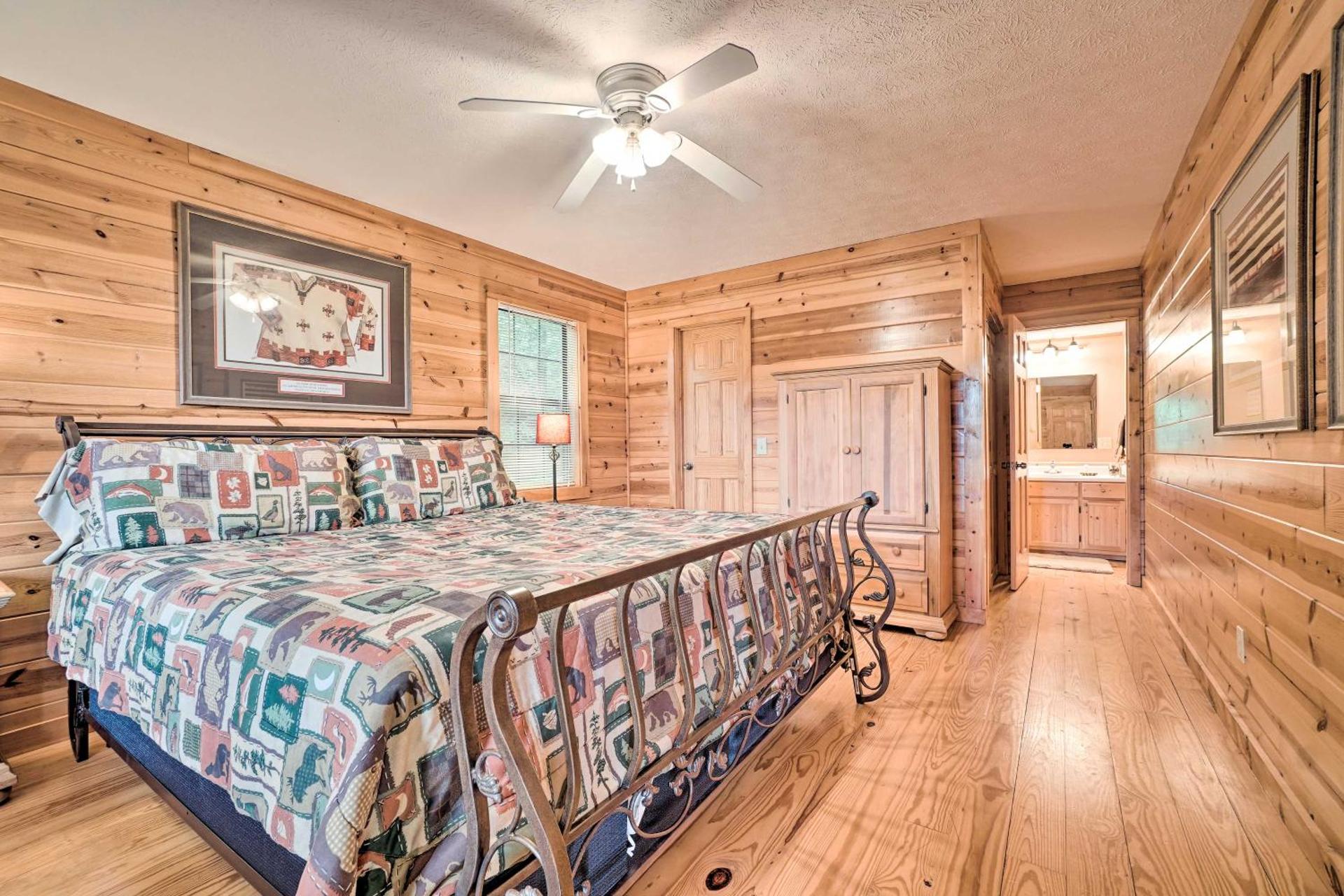 Rustic Young Harris Cabin with Fire Pit and Views