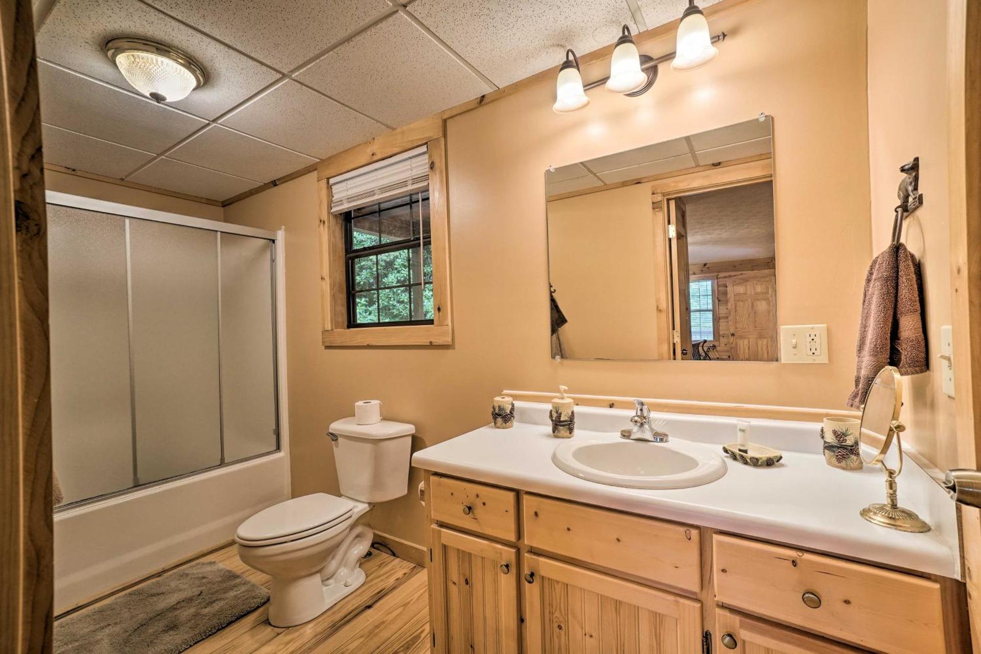 Rustic Young Harris Cabin with Fire Pit and Views