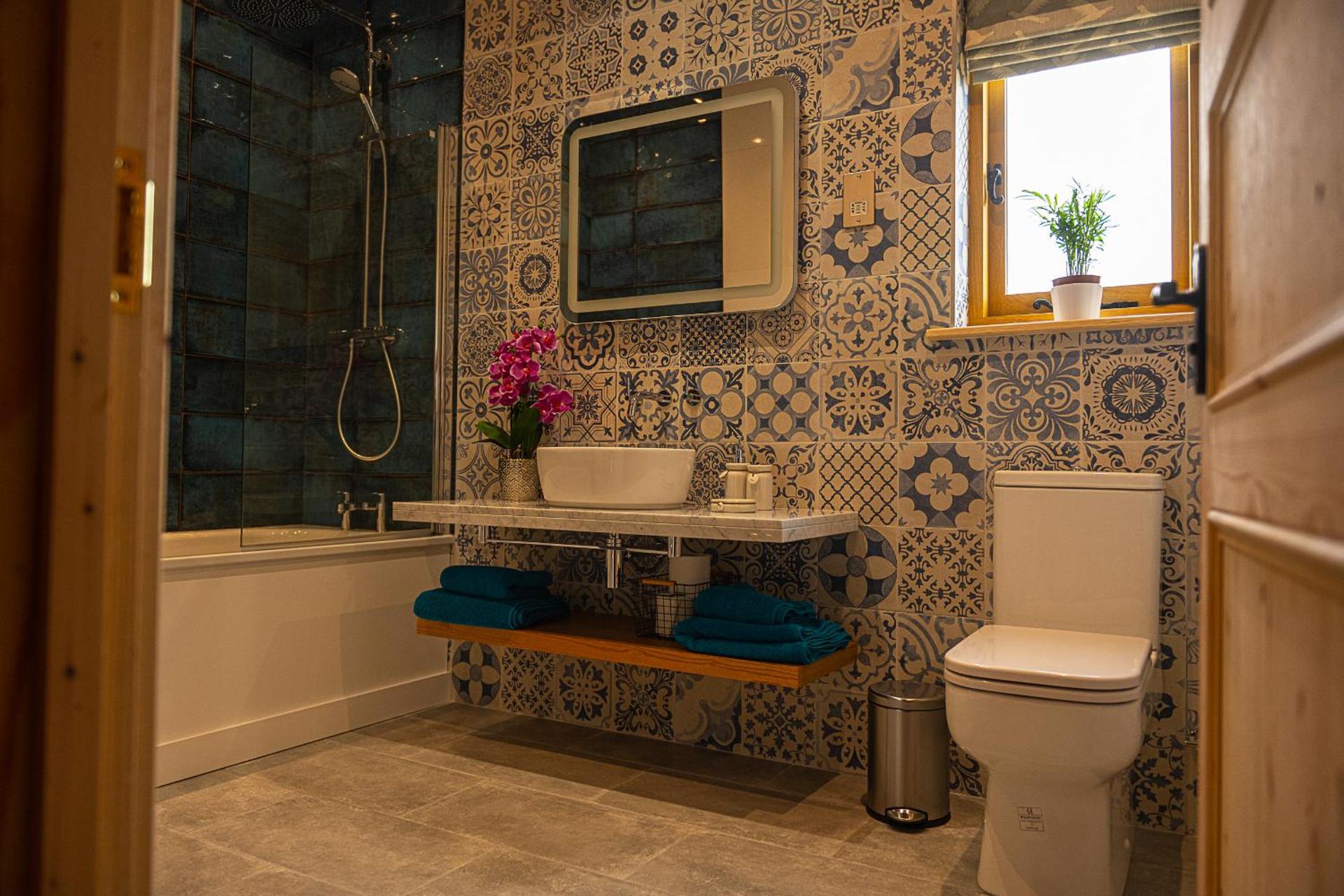 Luxury Log Cabin with a Hot Tub