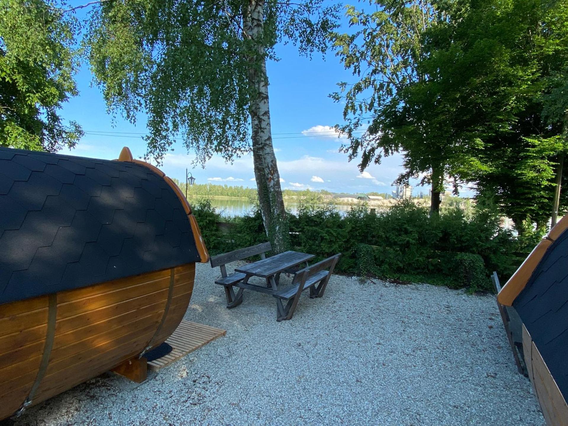 Seehaus Mamming - Hotel - Schlaffässer - Biergarten - Camping