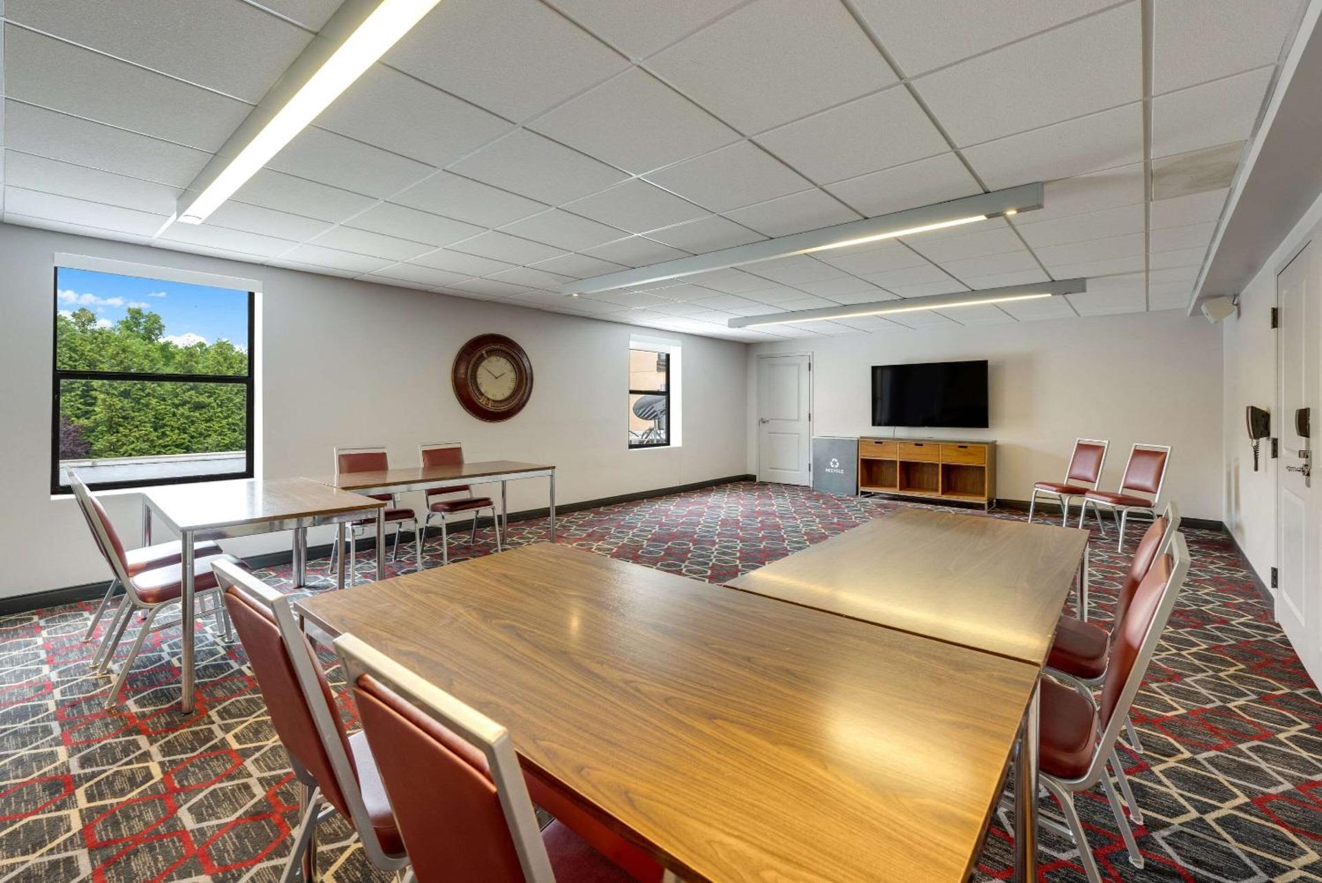 Meeting/conference room