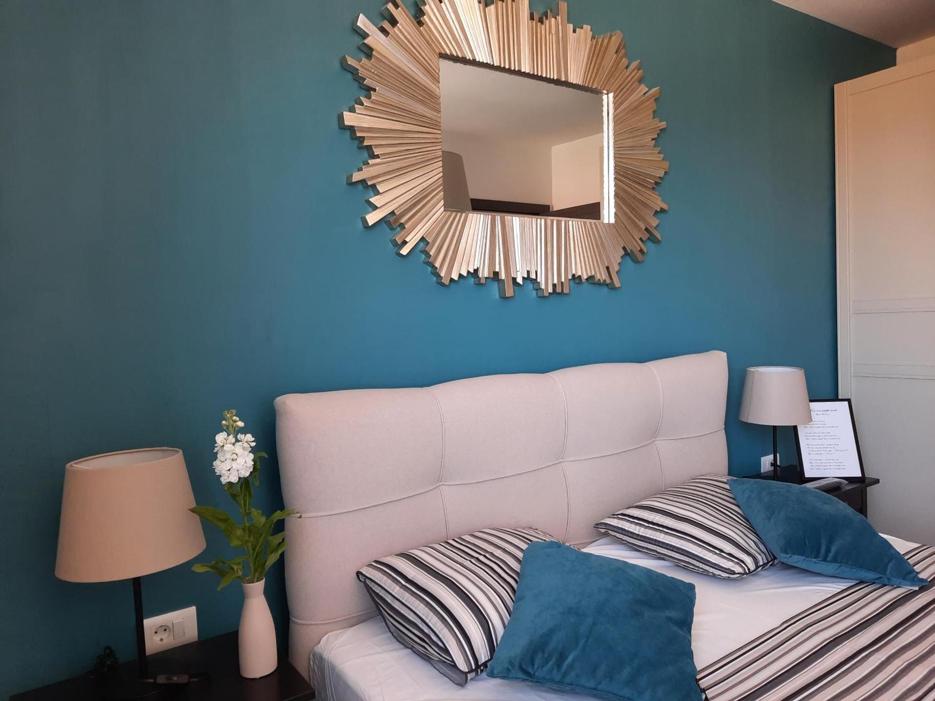 Enjoy Pula - new apt with terrace and FREE parking garage