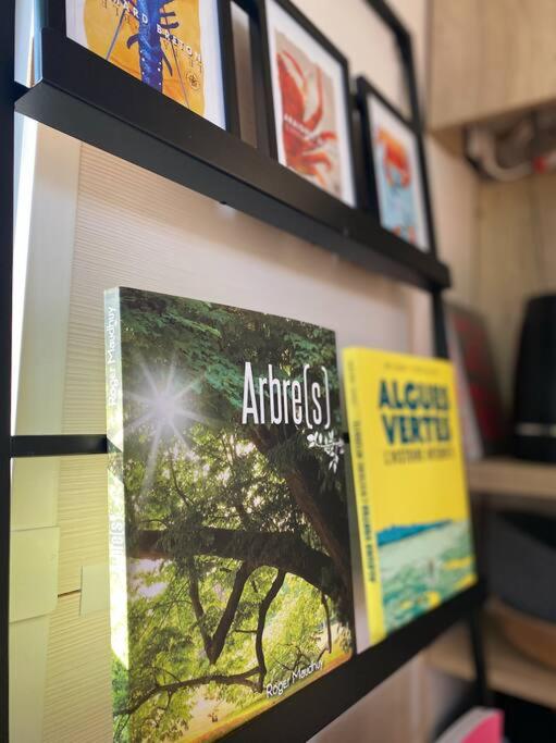 Tiny house sur terrain boisé à 10 mn de la mer