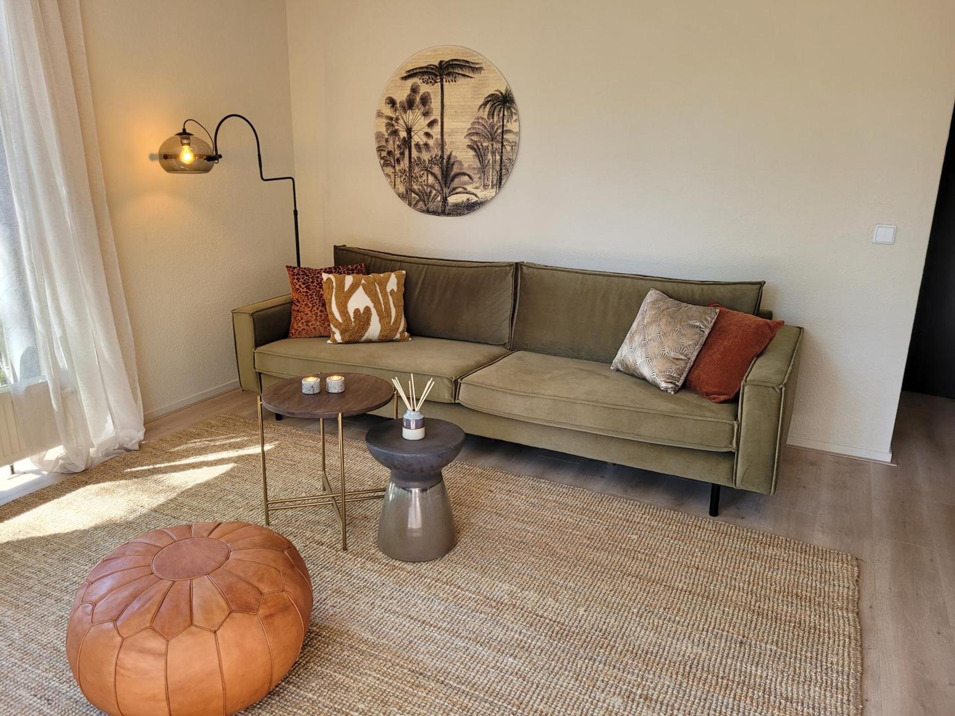 Retro Chic Wellness met hottub & sauna