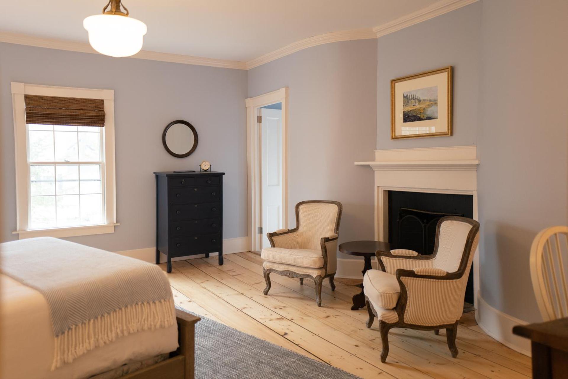 OneSixtyFive, The Inn on Park Row