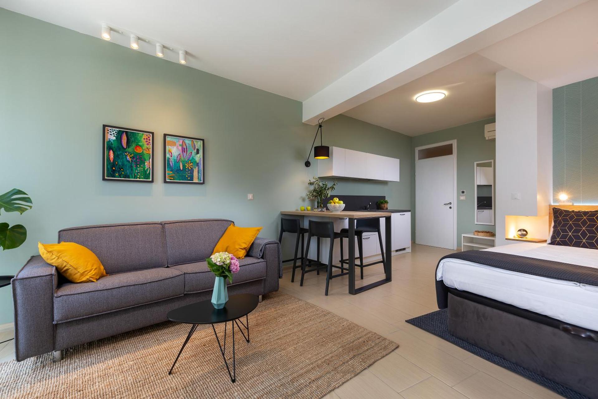 Photo of the whole room