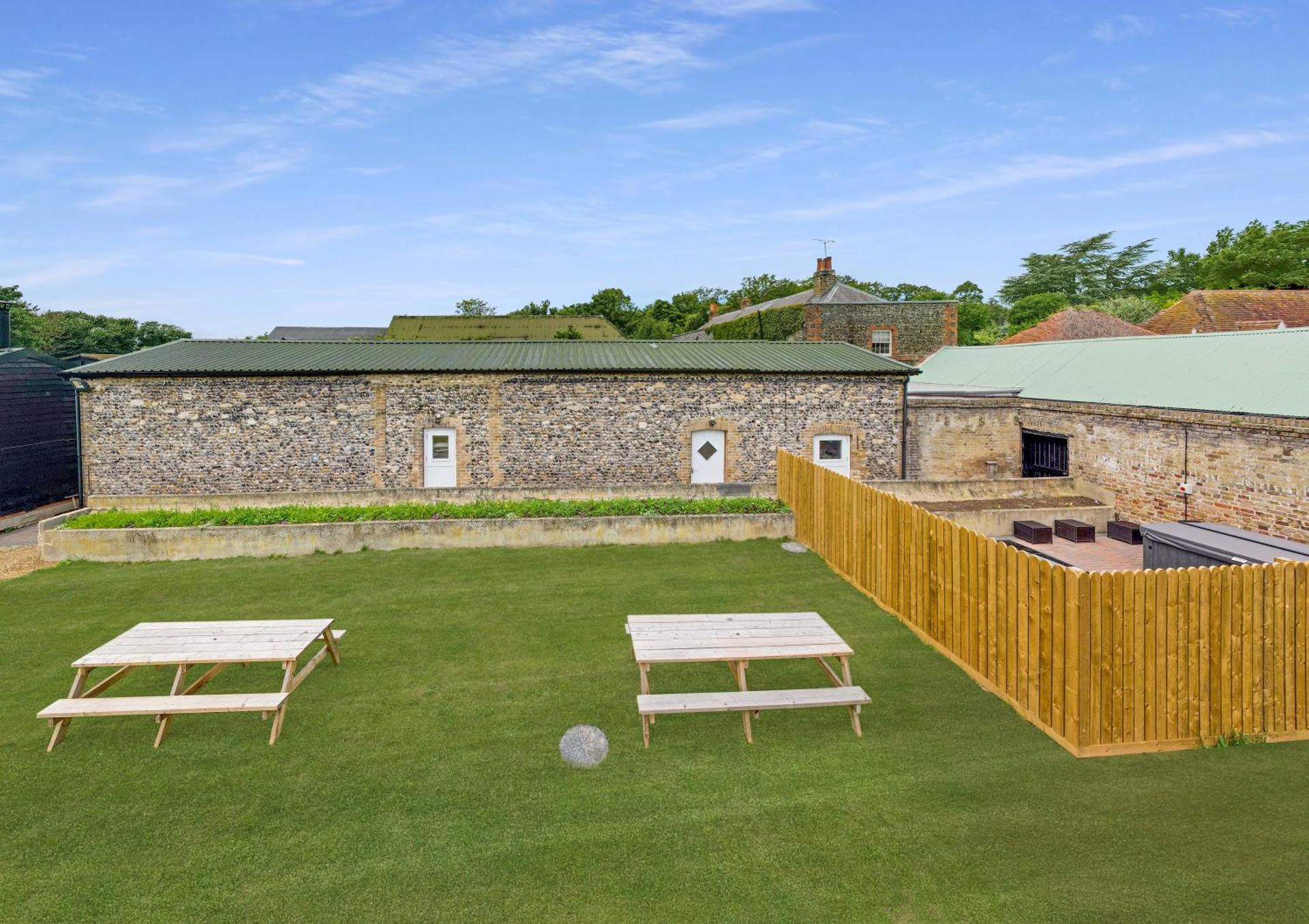 The Flint Barn at Quex Park Estate