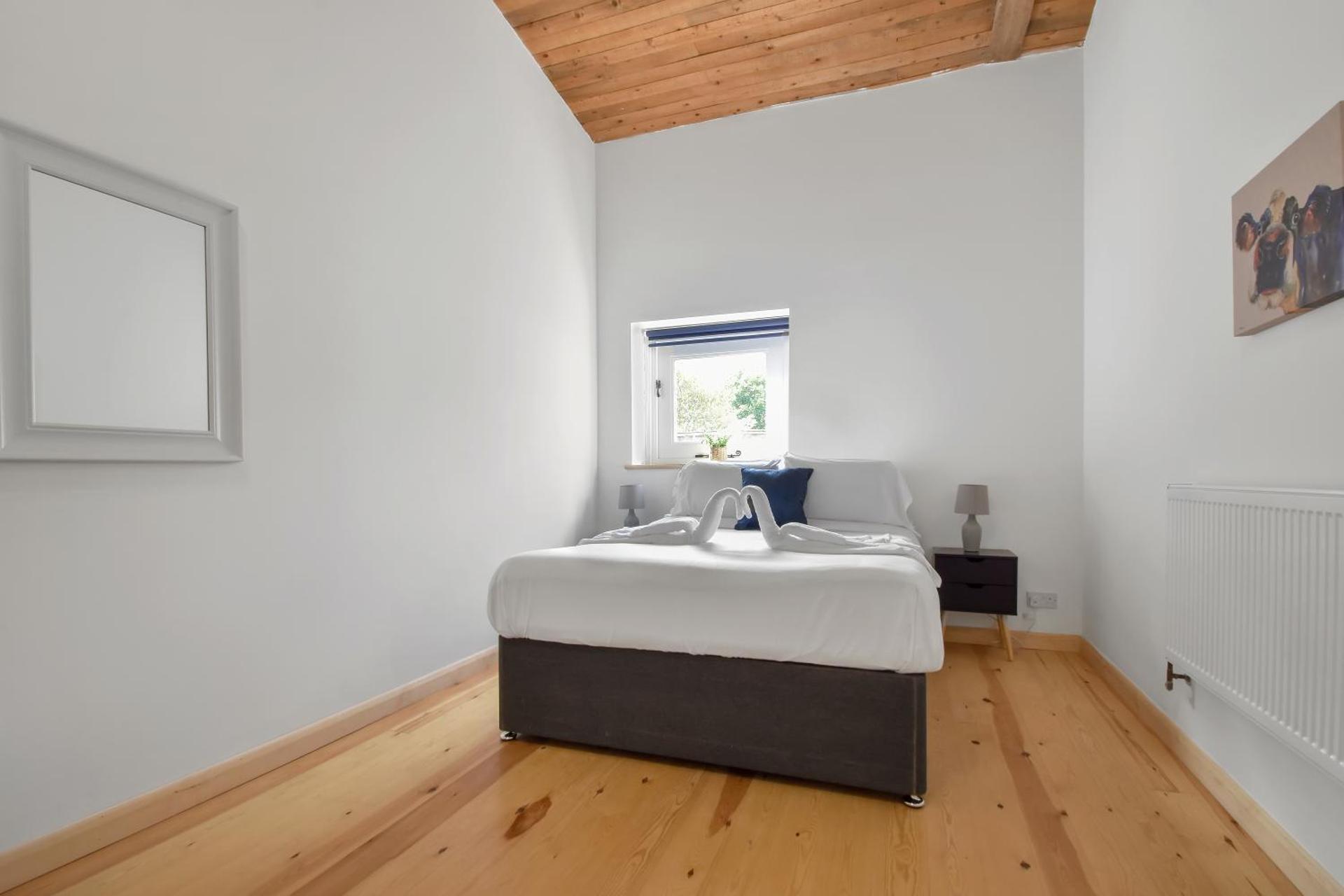 The Flint Barn at Quex Park Estate