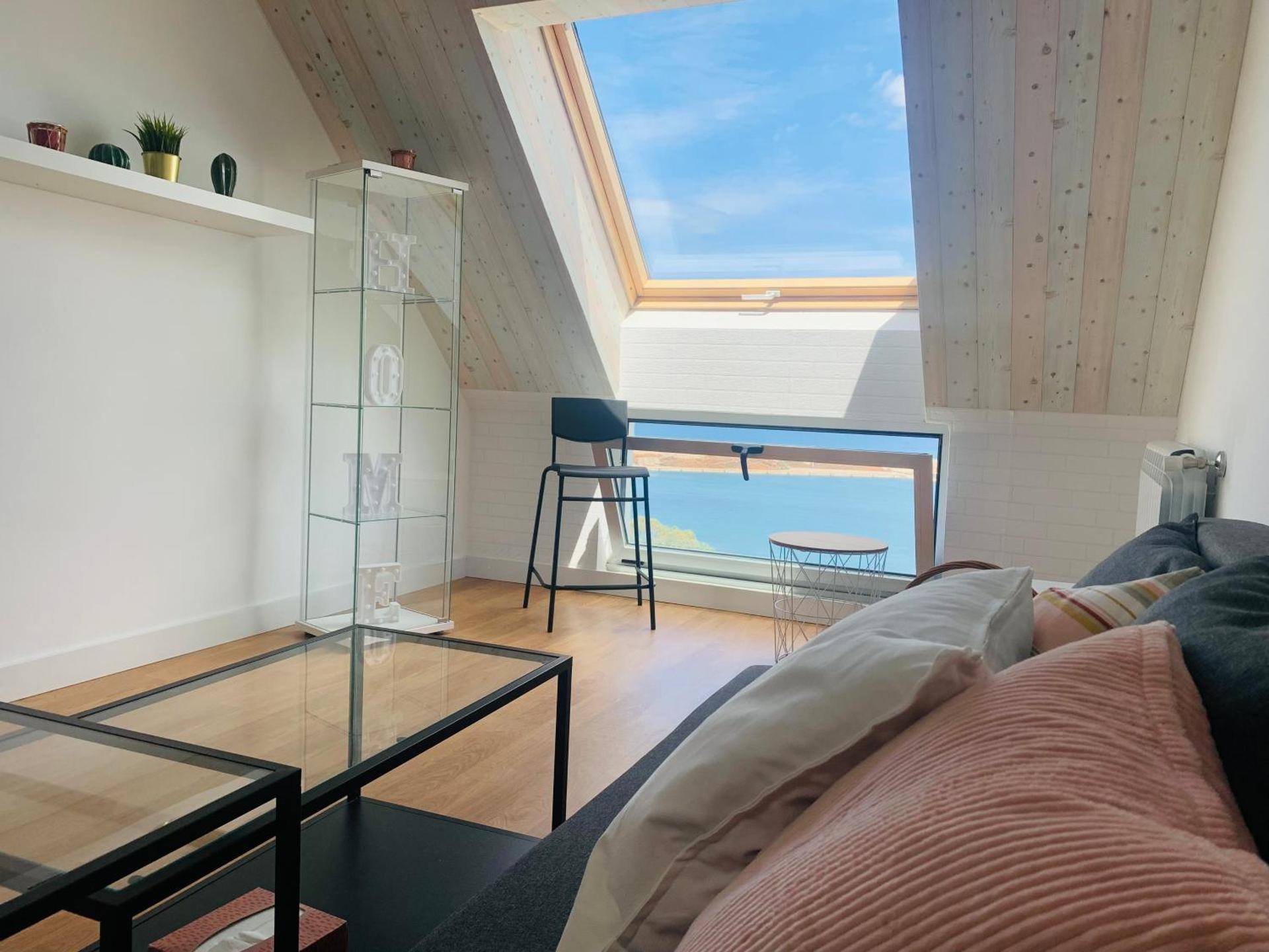 Apartamentos LAMAROSA -ATICO ,Vistas al Mar Cantabrico PARKING