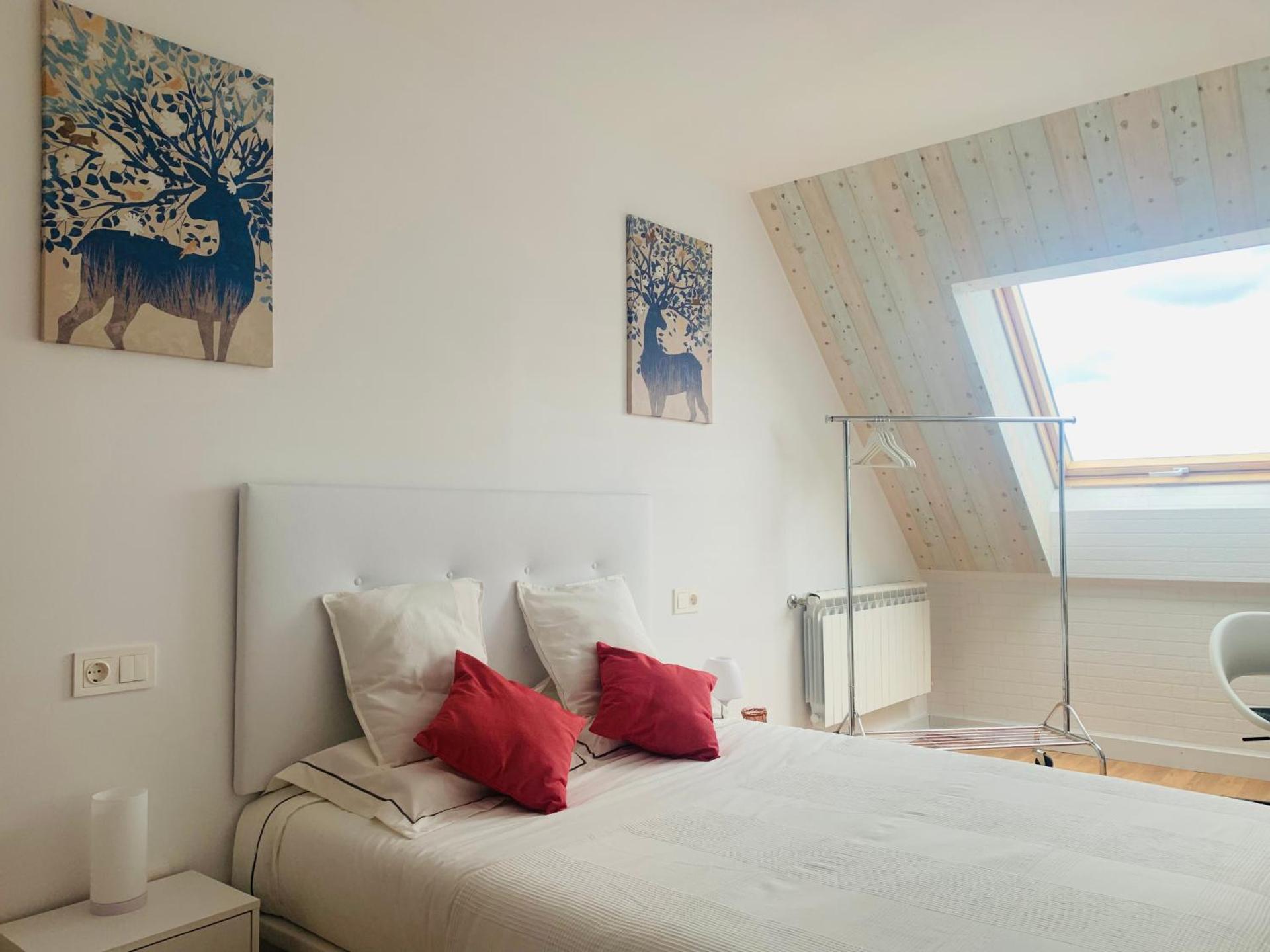 Apartamentos LAMAROSA -ATICO ,Vistas al Mar Cantabrico PARKING