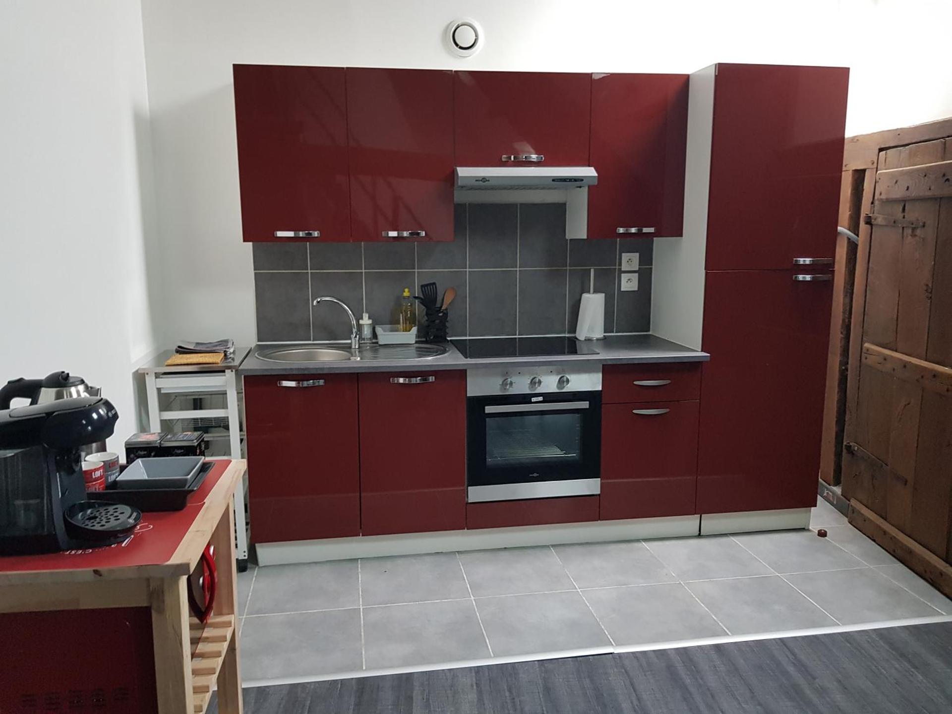 Kitchen or kitchenette