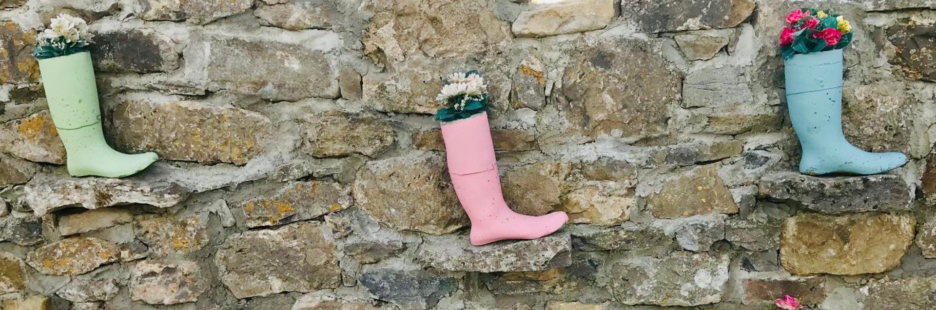 The Snuggly Sheep Shepherd Hut Campview Farm Stay