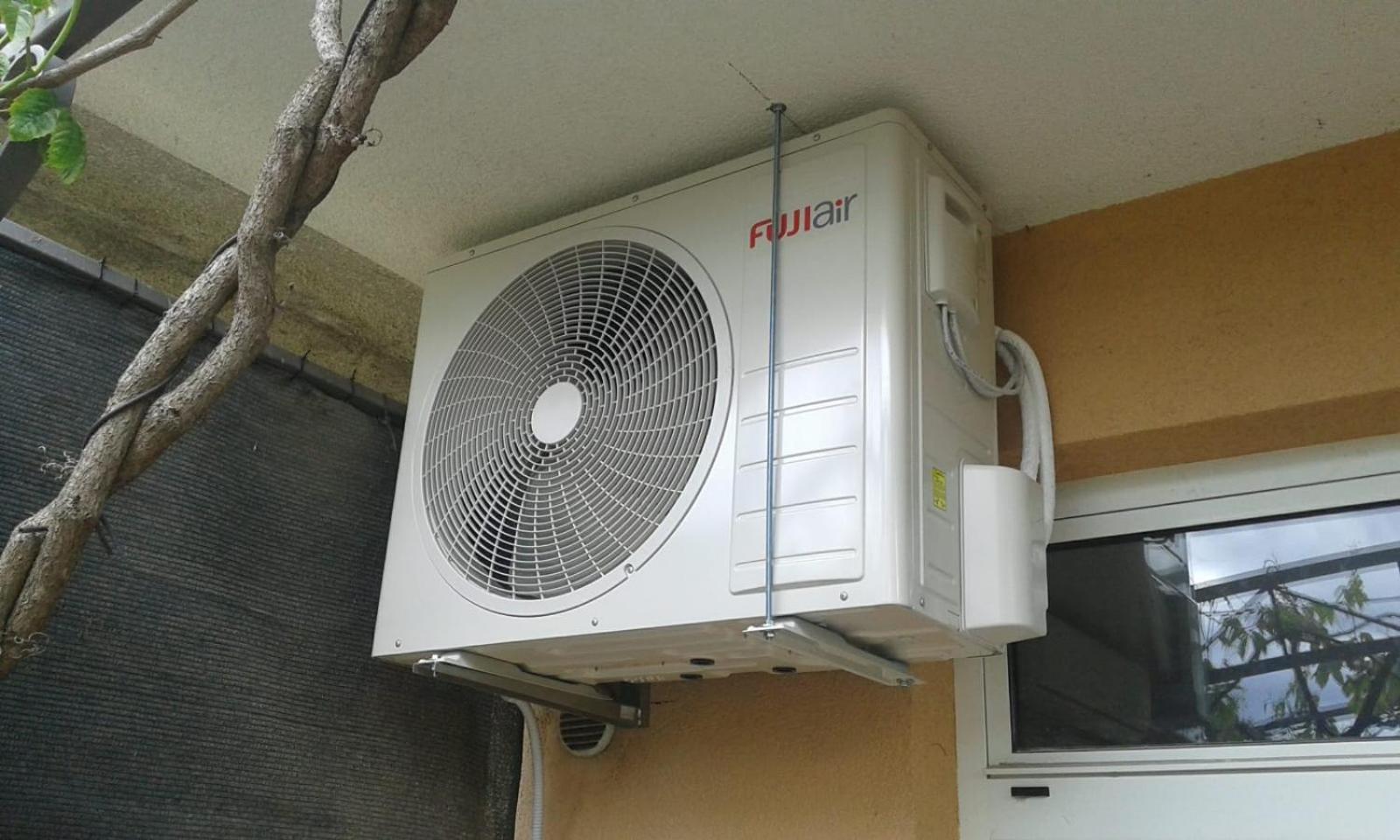 Apartment Vrljika,with private pool,bikes,garage