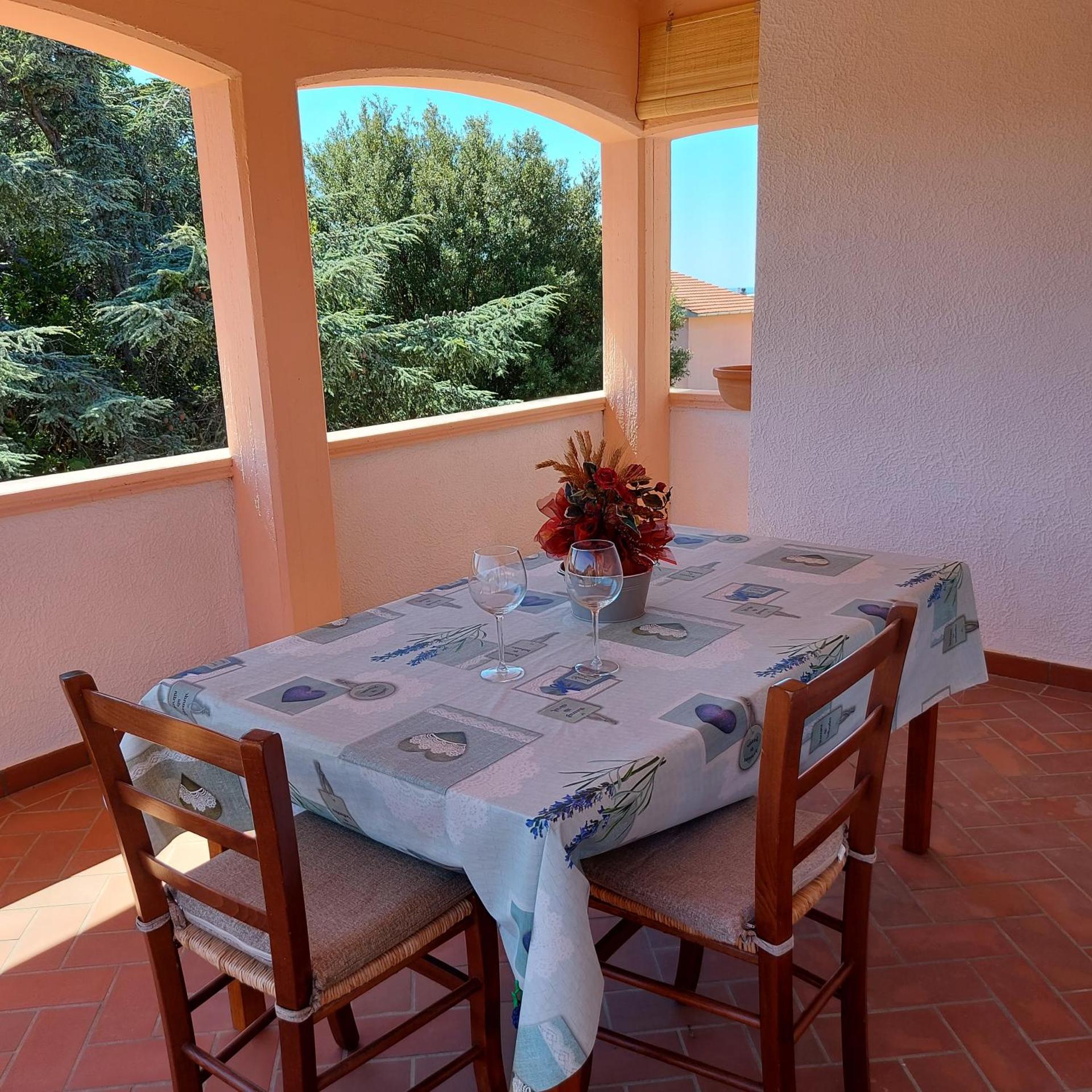 Monolocale x 2 a 1,6 km da Castiglioncello