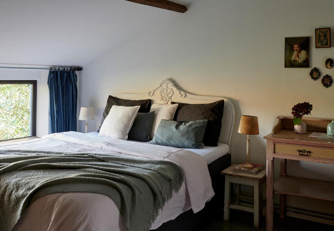 Apartment with Pool View 