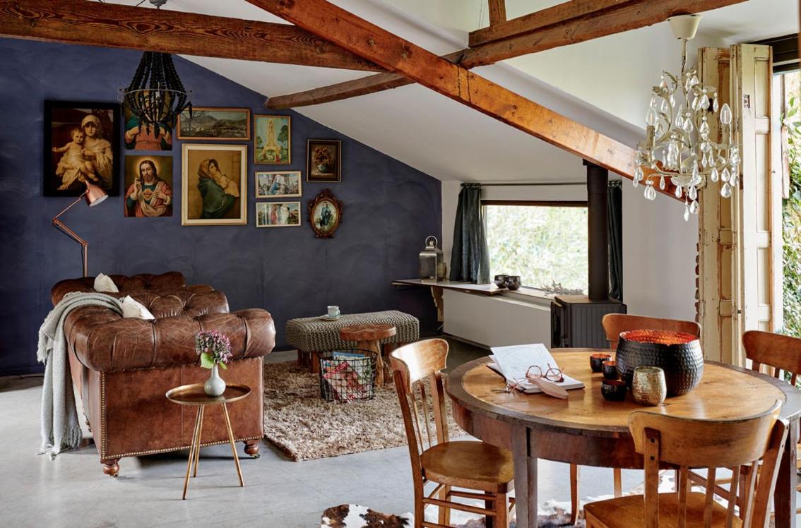 Apartment with Pool View 