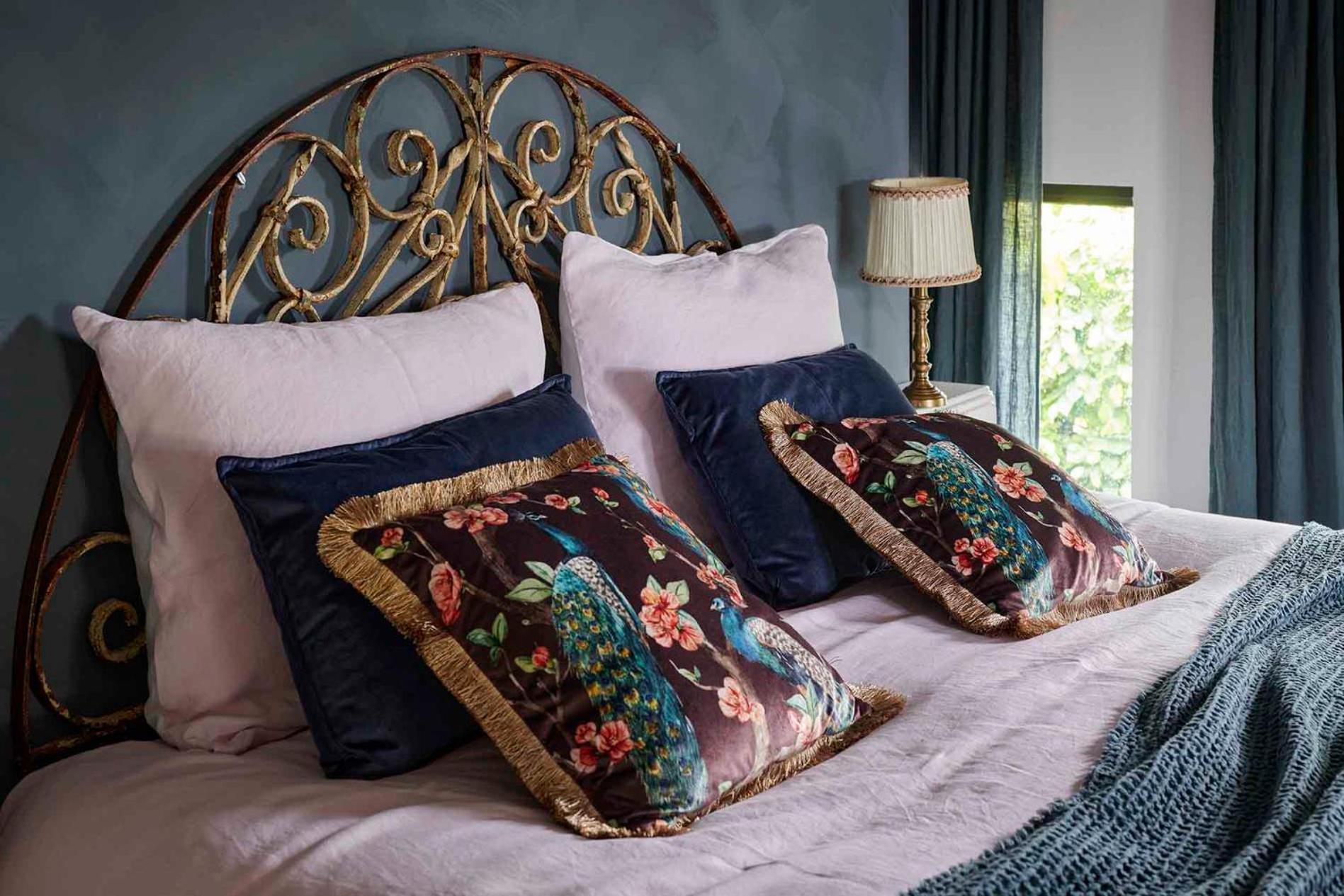 Queen Room with Garden View