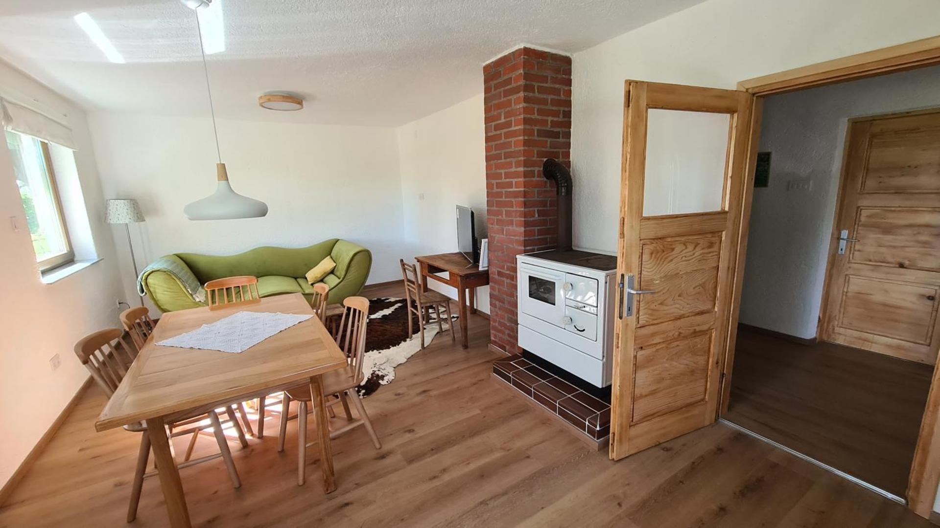 Forestside House Gacka with relax area